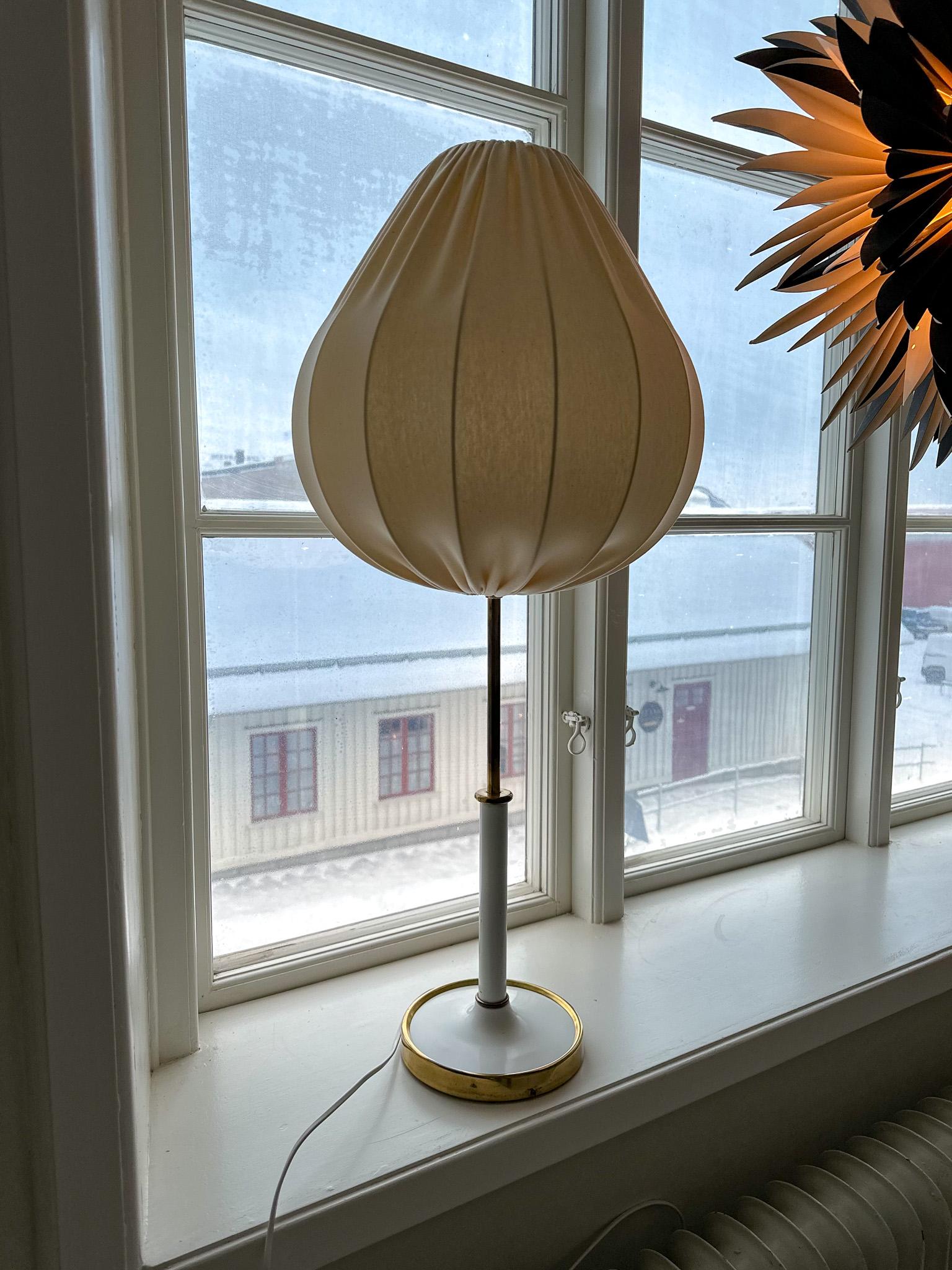 Lampes de table mi-siècle moderne, modèle 2466  par Josef Frank , Svenskt Tenn, Suède en vente 11