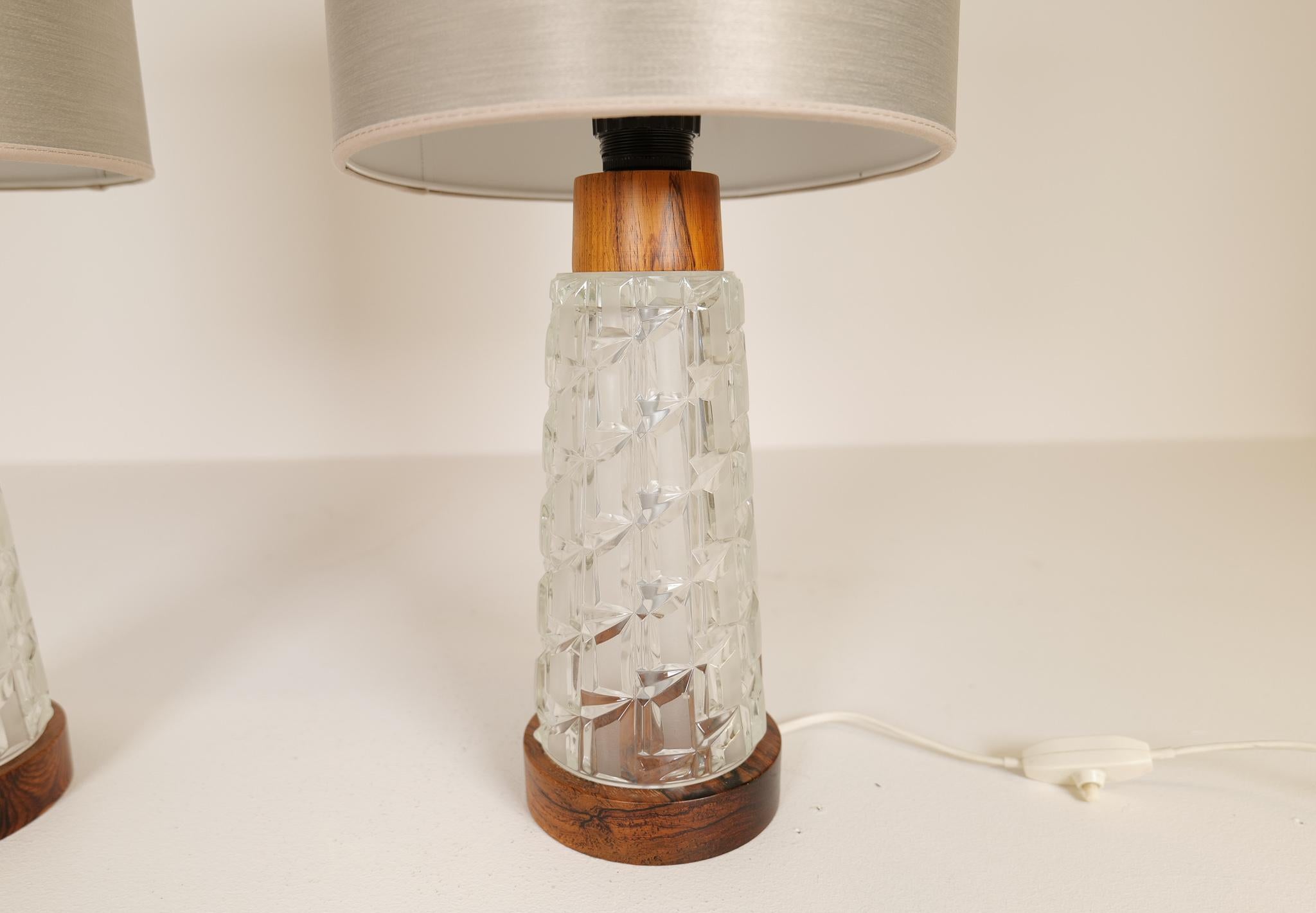 Midcentury Table Lamps Orrefors Teak and Glass Sweden In Good Condition For Sale In Hillringsberg, SE