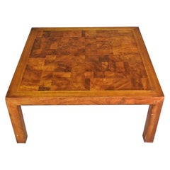 Table du milieu du siècle dernier avec patchwork de broussin de ronce