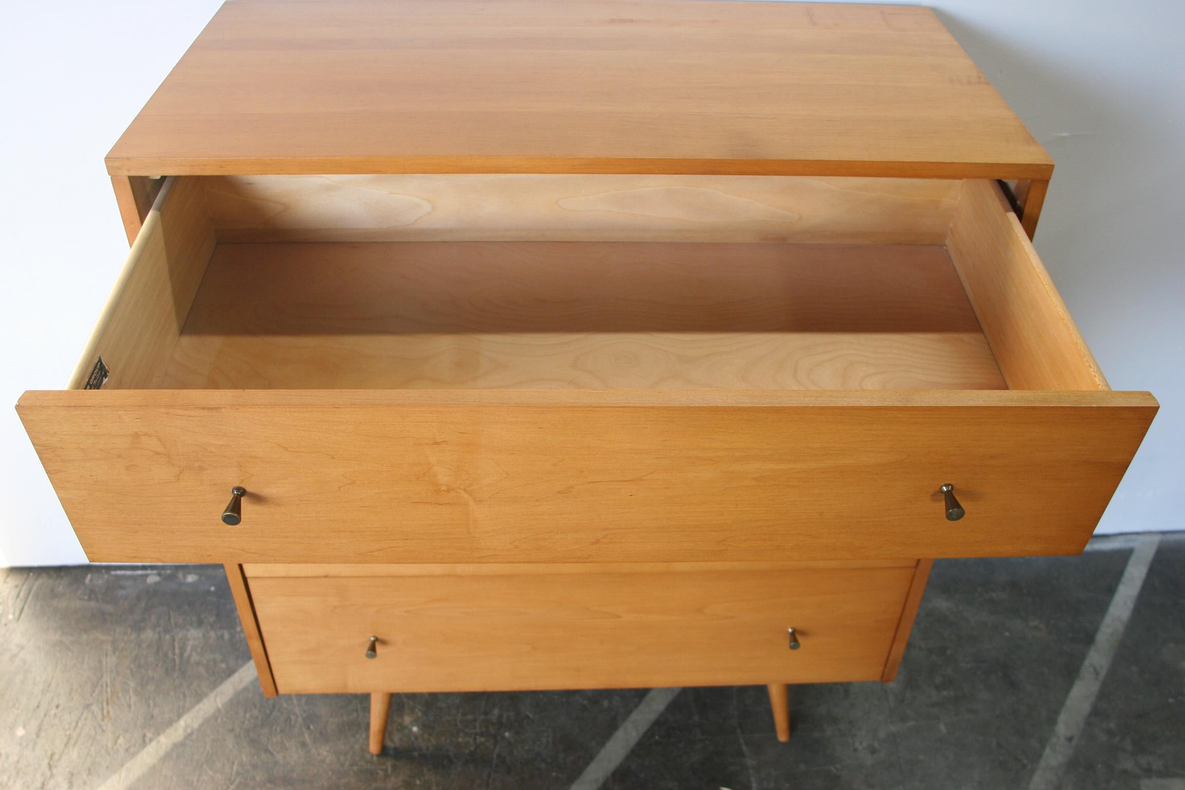 Commode haute du milieu du siècle dernier de Paul McCobb vers 1950 Planner Group n° 1501 Blonde Bon état à BROOKLYN, NY