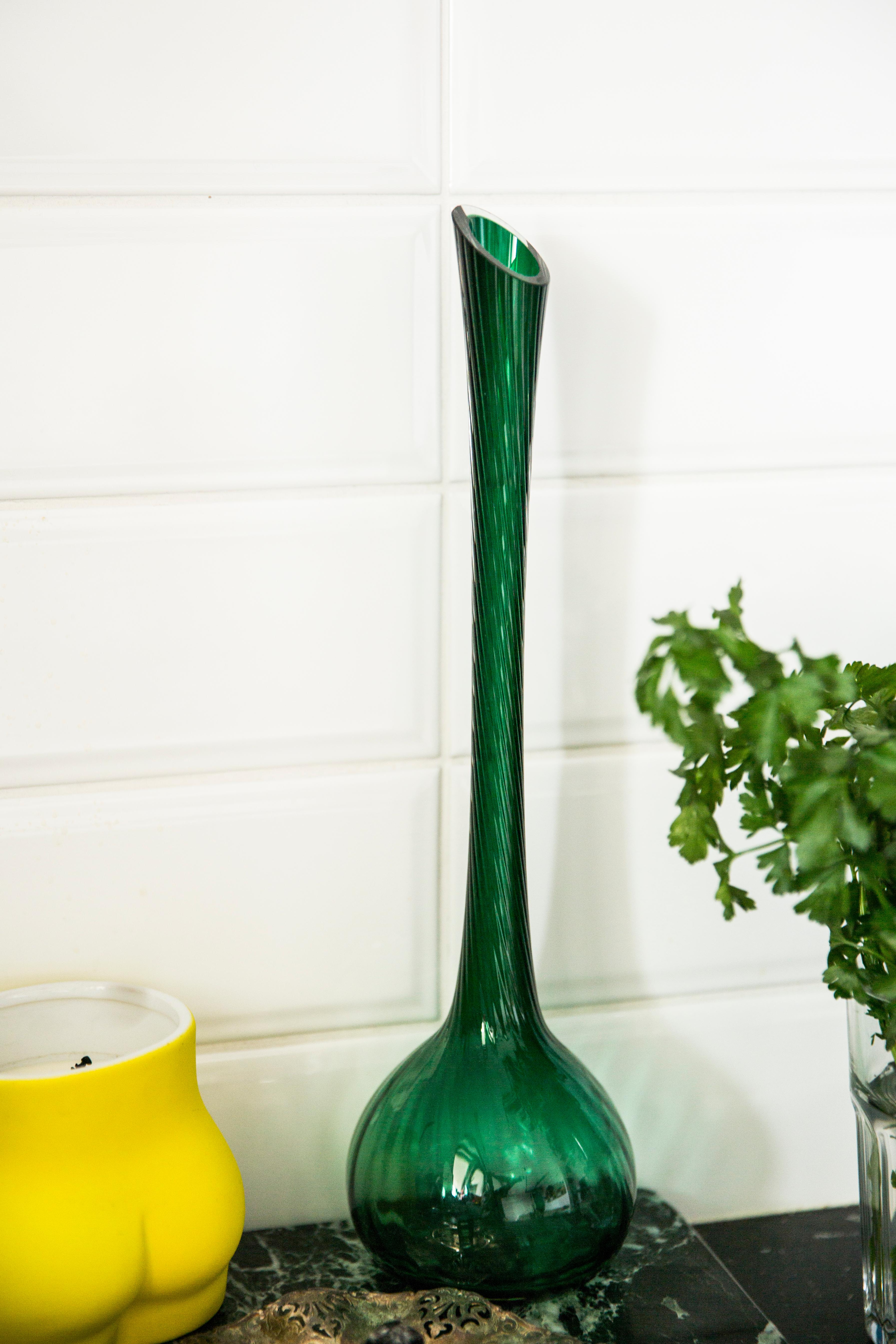 Midcentury Tall Green Vase, Europe, 1960s For Sale 1