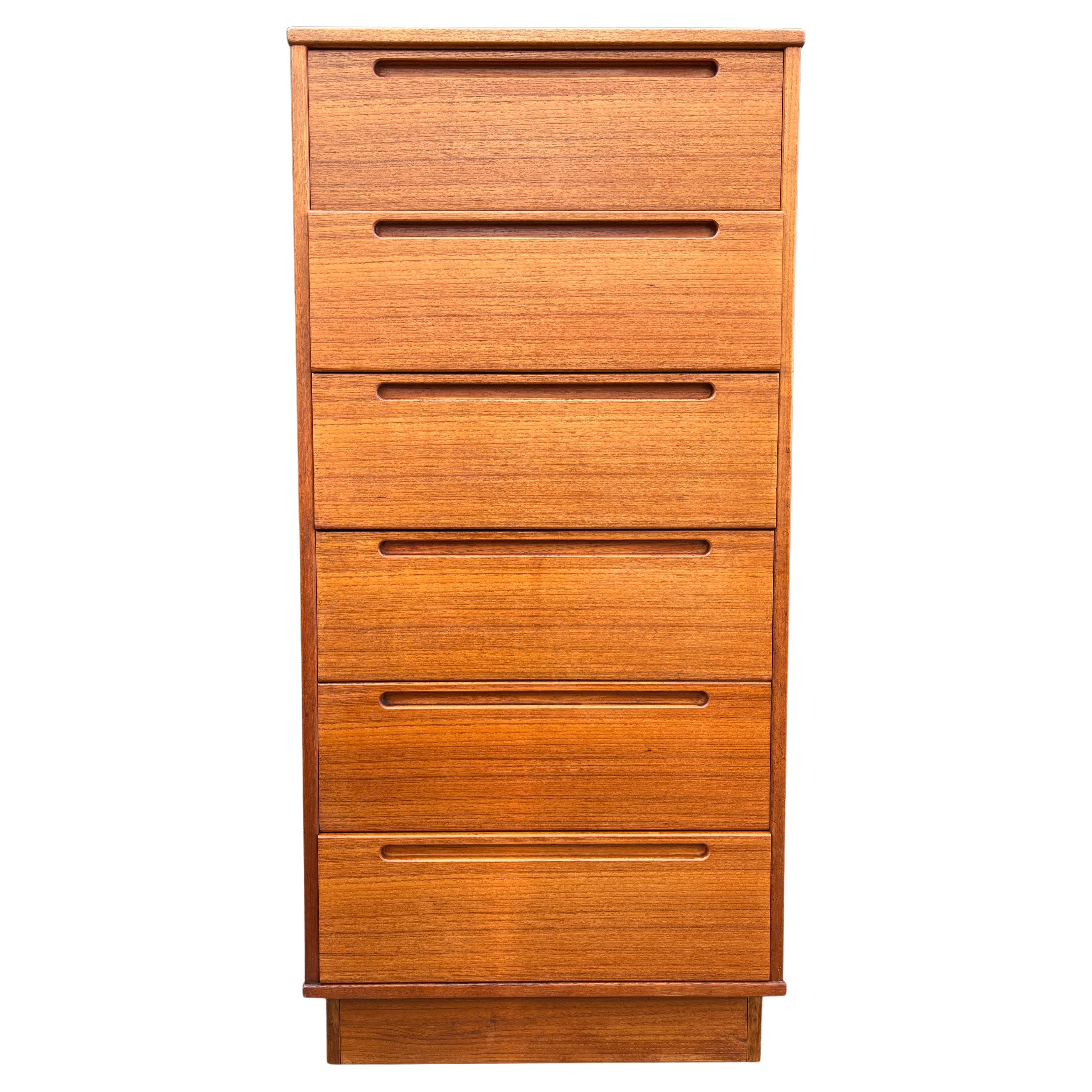 Midcentury Tall Teak Chest of Drawers For Sale