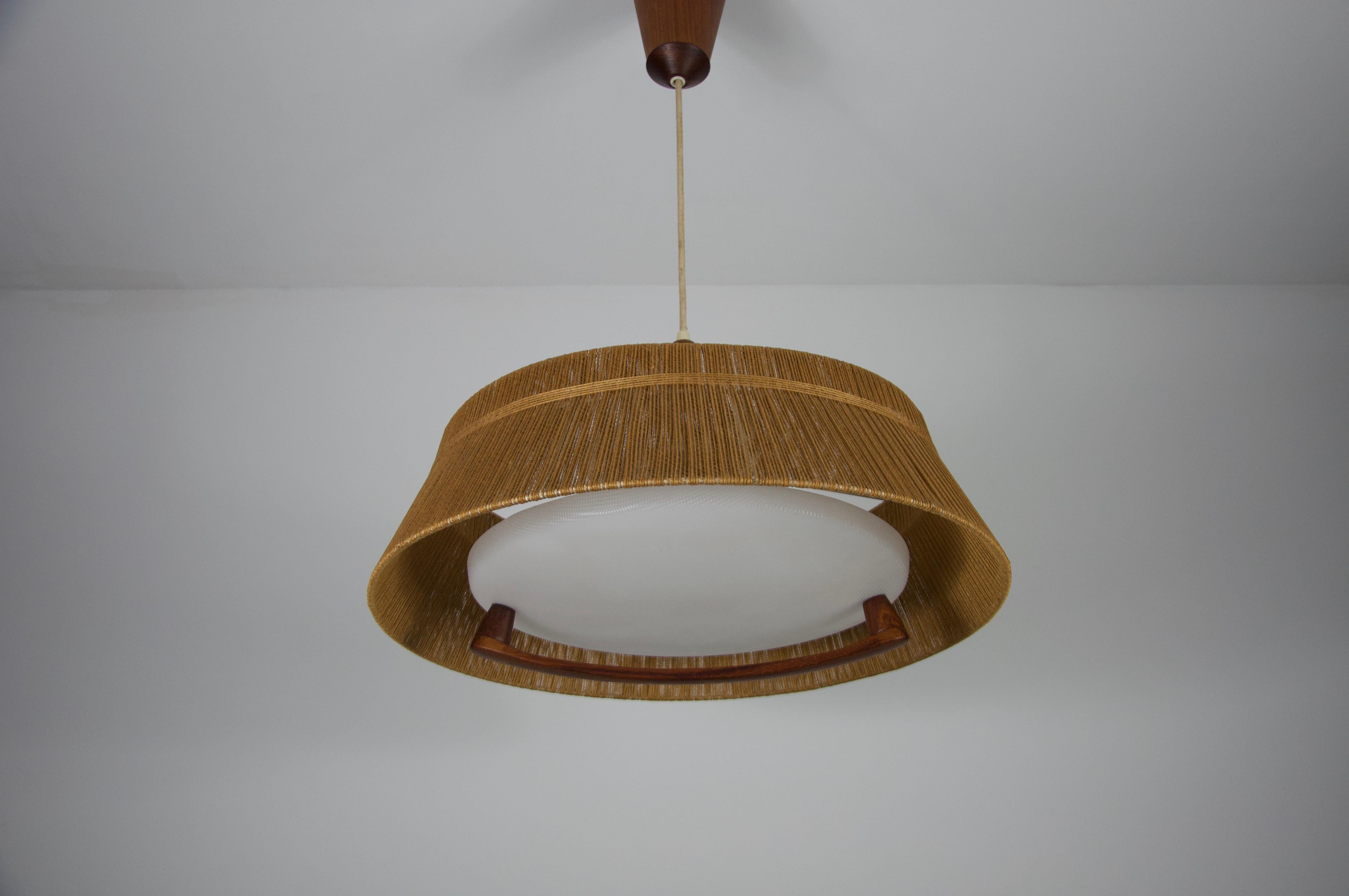Midcentury Teak and Cord Shade Hanging Lamp by Temde, circa 1960 For Sale 4