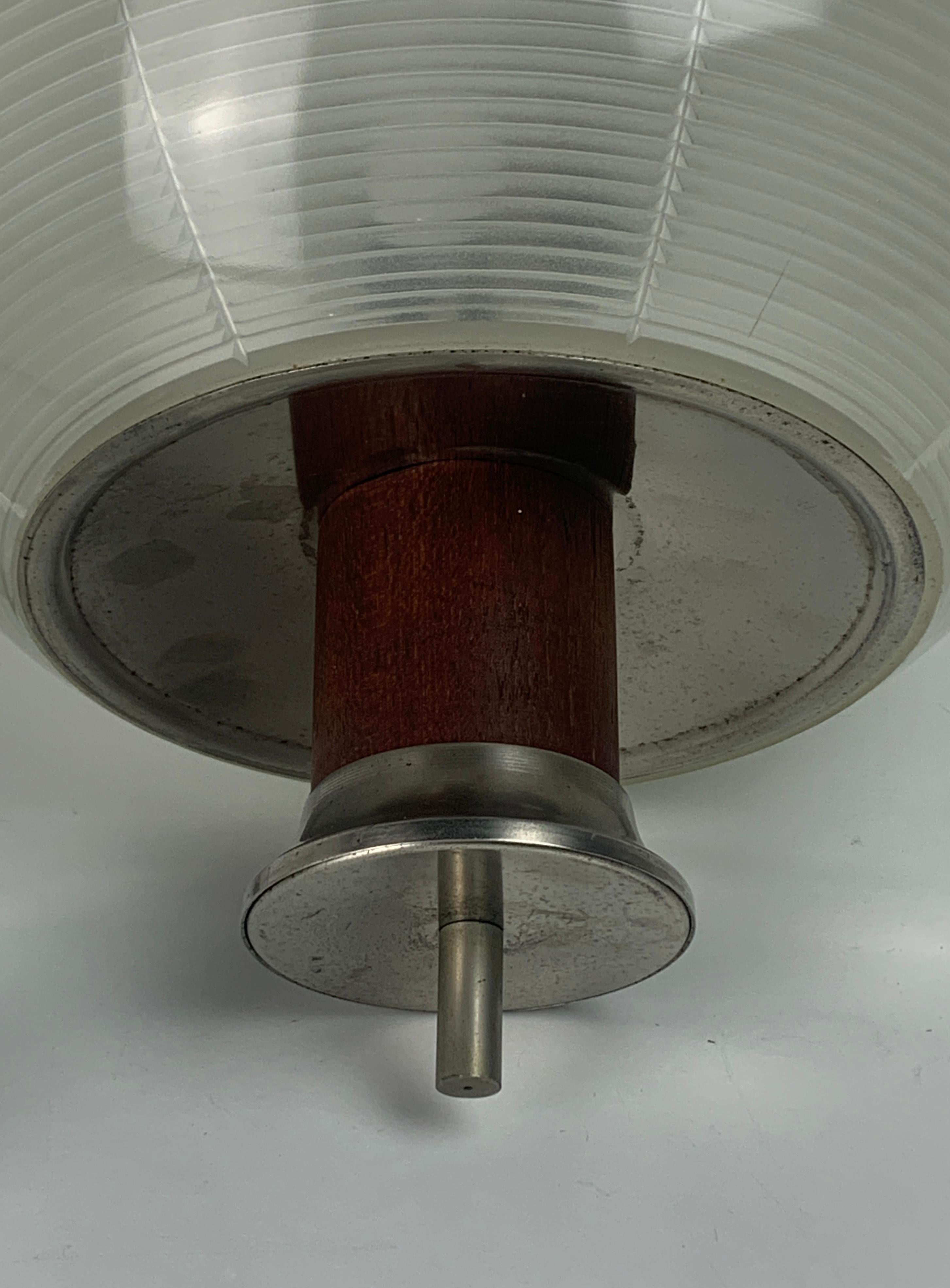 Metallo Pendente a sfera di metà secolo in teak e Holophane, anni '60 in vendita
