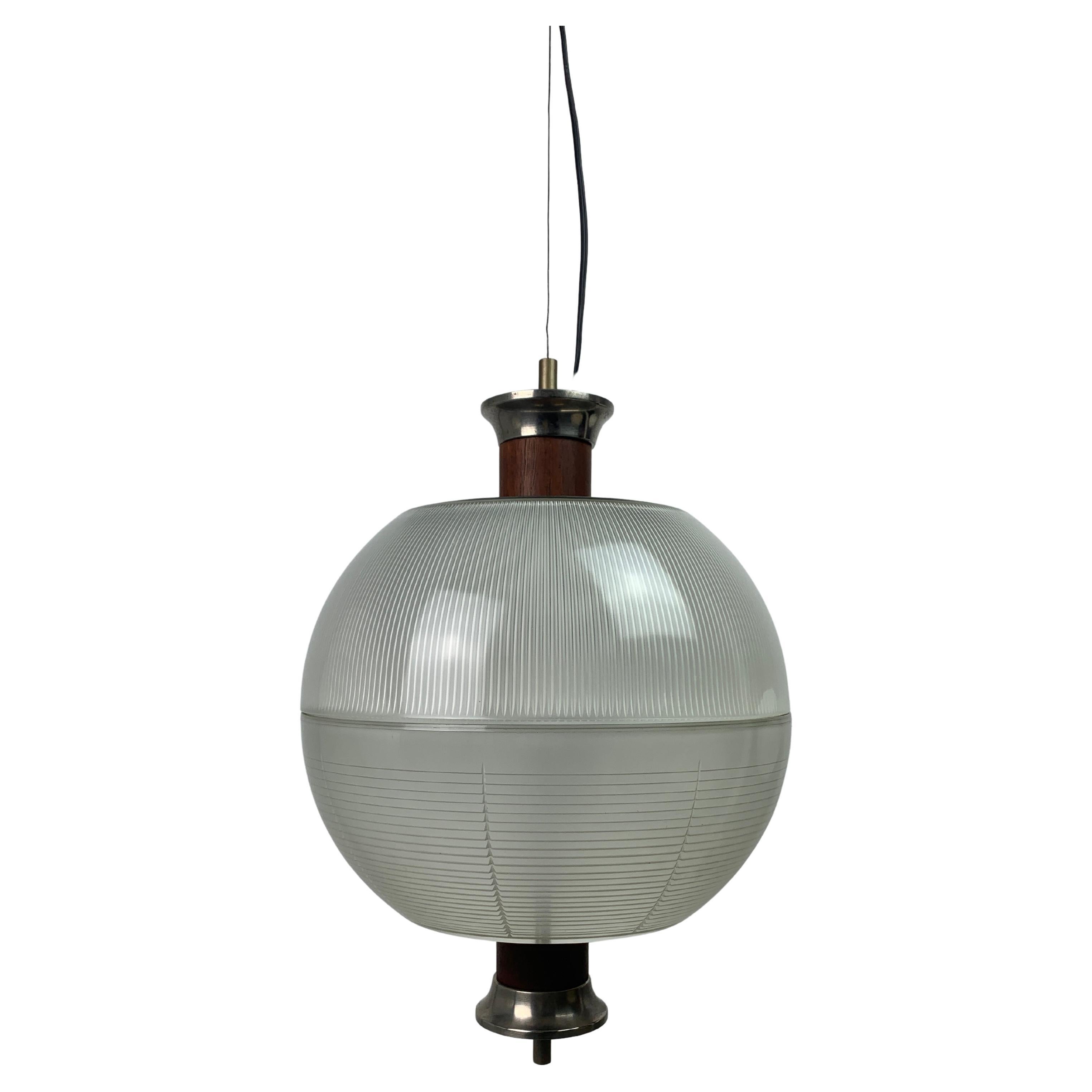 Pendente a sfera di metà secolo in teak e Holophane, anni '60 in vendita