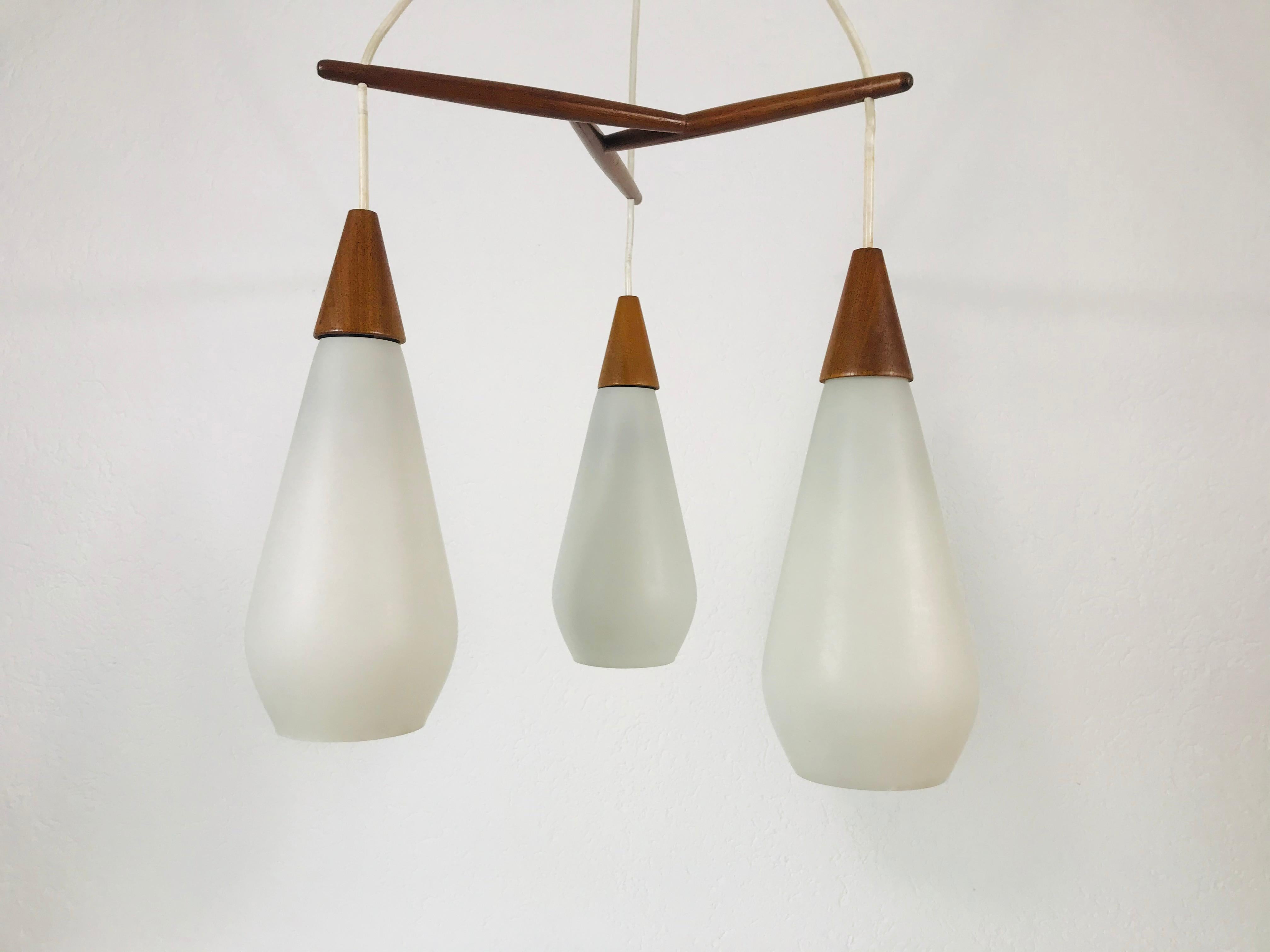 Midcentury Teak and Opaline Glass Cascade Pendant Lamp in the Style of Luxus In Good Condition In Hagenbach, DE