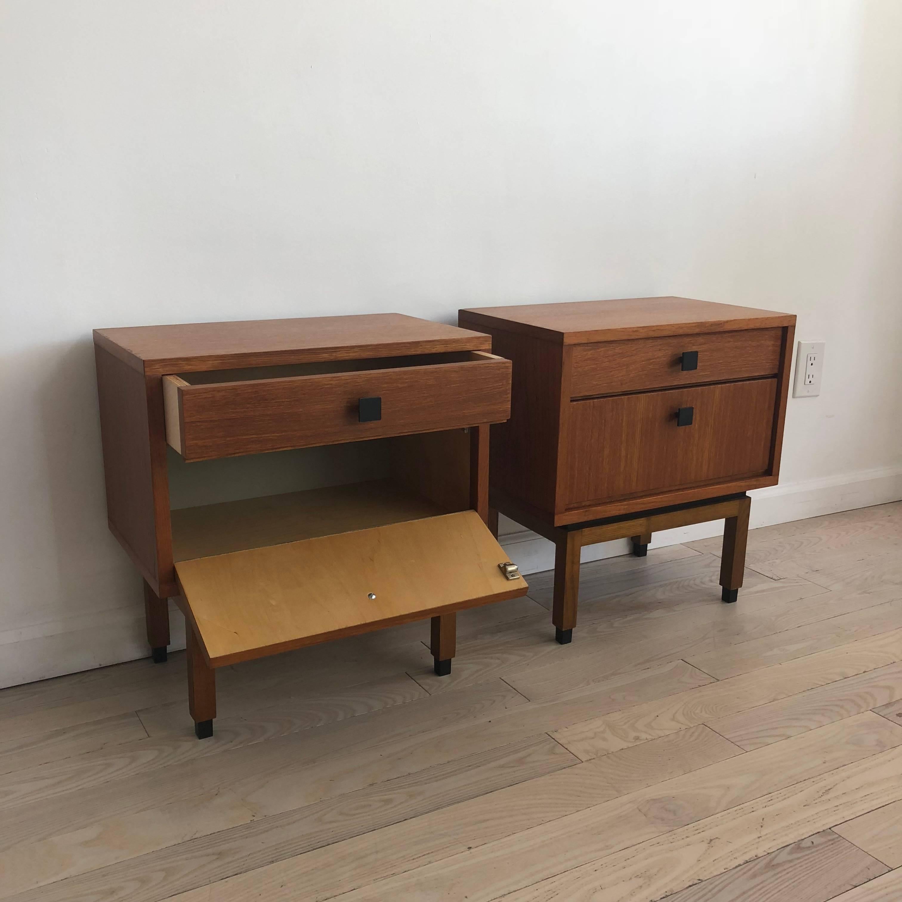 Midcentury Teak Belgium Pair of Bedside Tables In Excellent Condition In Brooklyn, NY