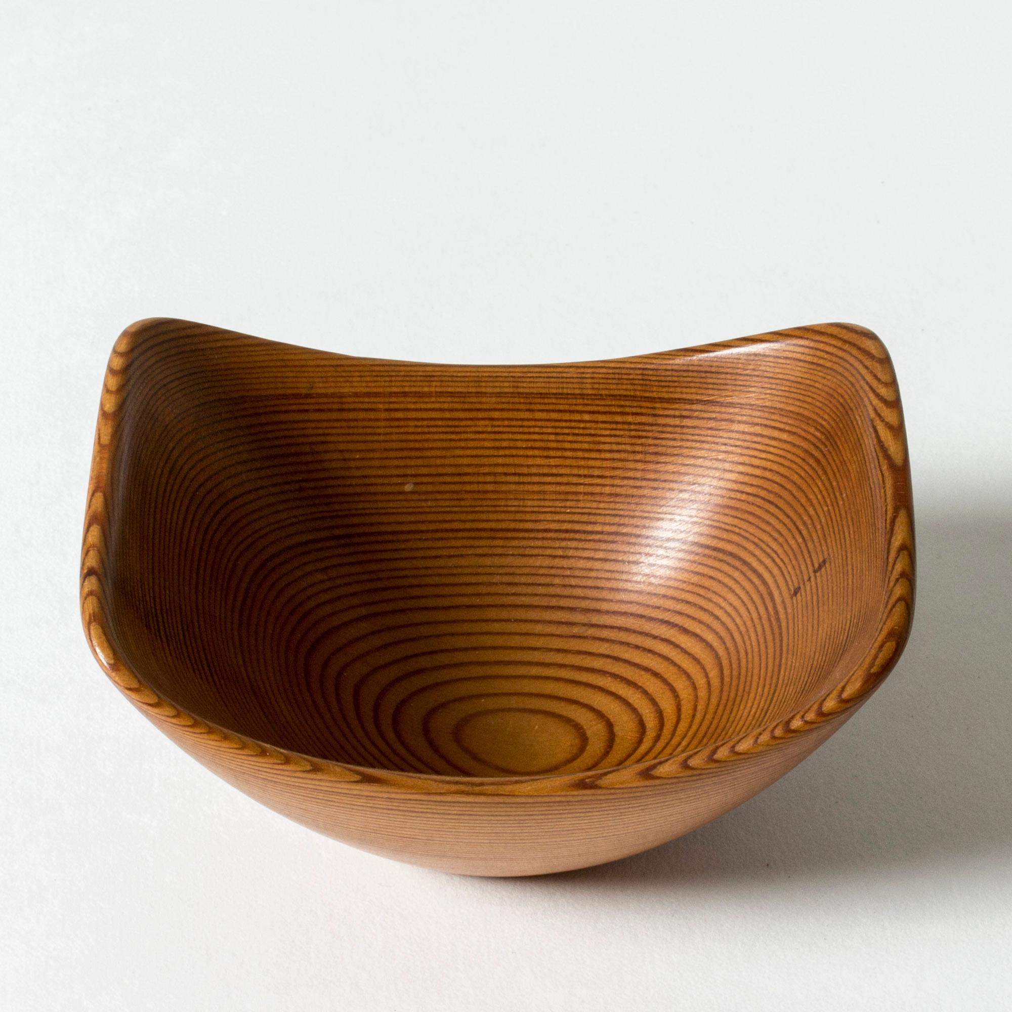 Scandinavian Modern Mid Century teak bowl by Johnny Mattsson, Sweden, 1950s For Sale