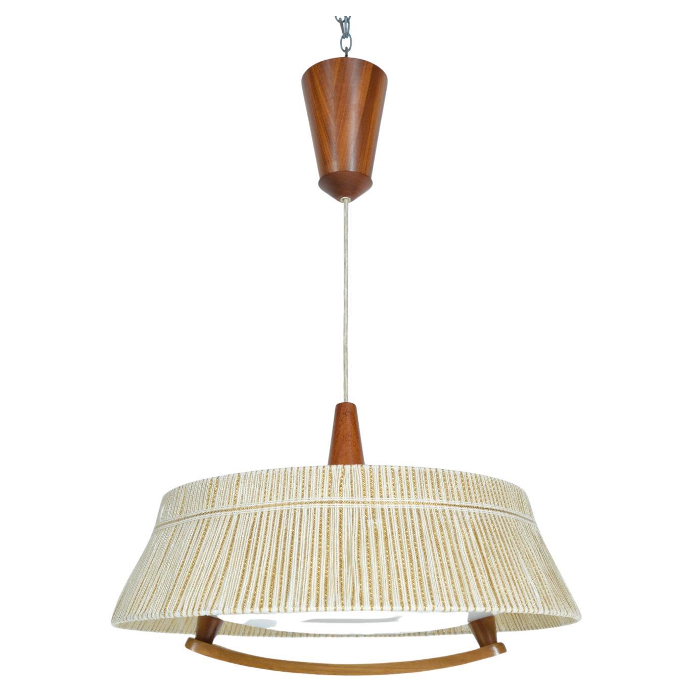 Lampe à suspension Rise and Fall en teck et tressage du milieu du siècle par Swiss Co Temde Leuchten en vente