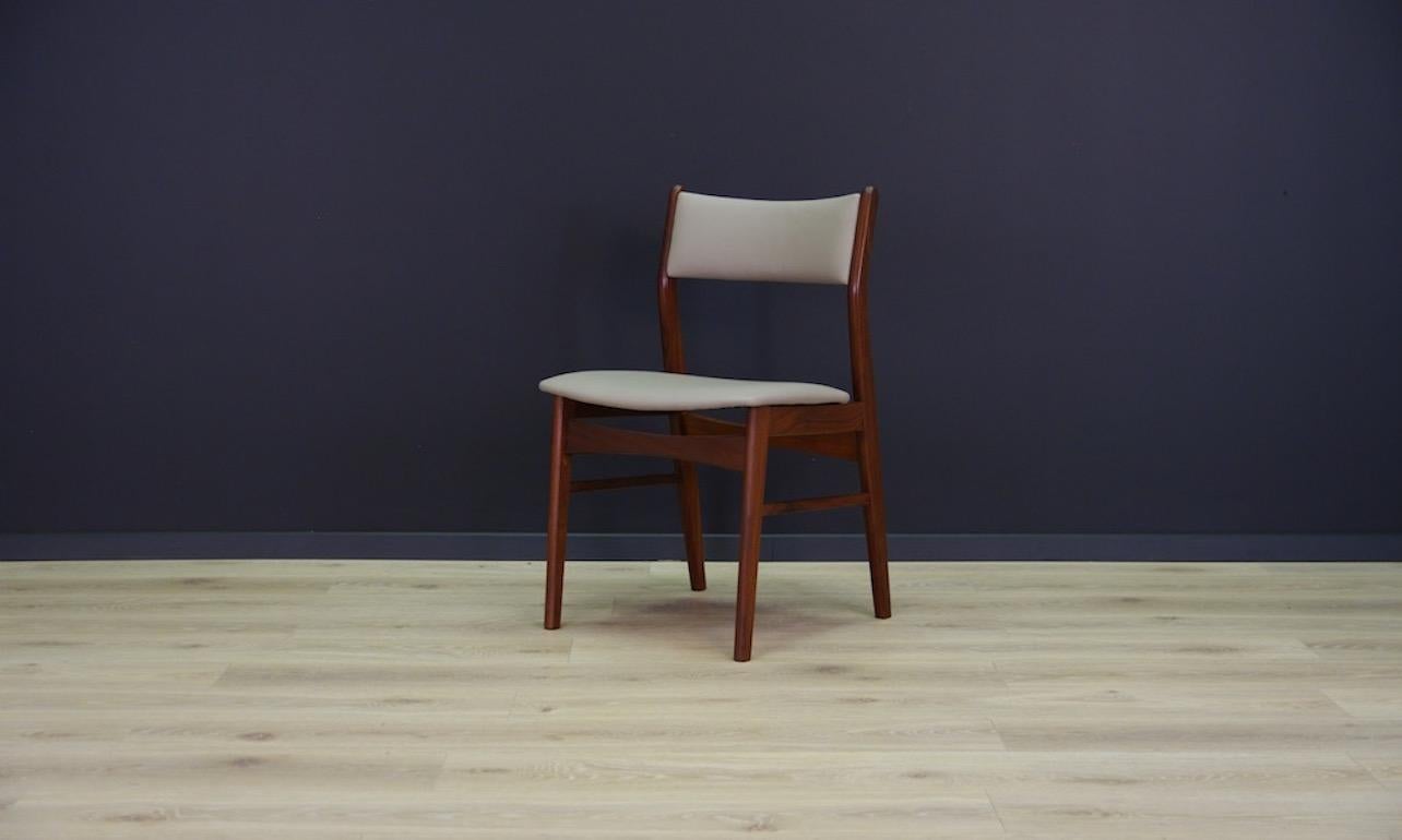 Minimalist set of five chairs of the 1960s-1970s. Beautiful straight line - Scandinavian design. Chairs made of teak, new upholstery. Chairs in good condition (small scratches and dings on construction are visible).

Dimensions: Height 80.5cm,