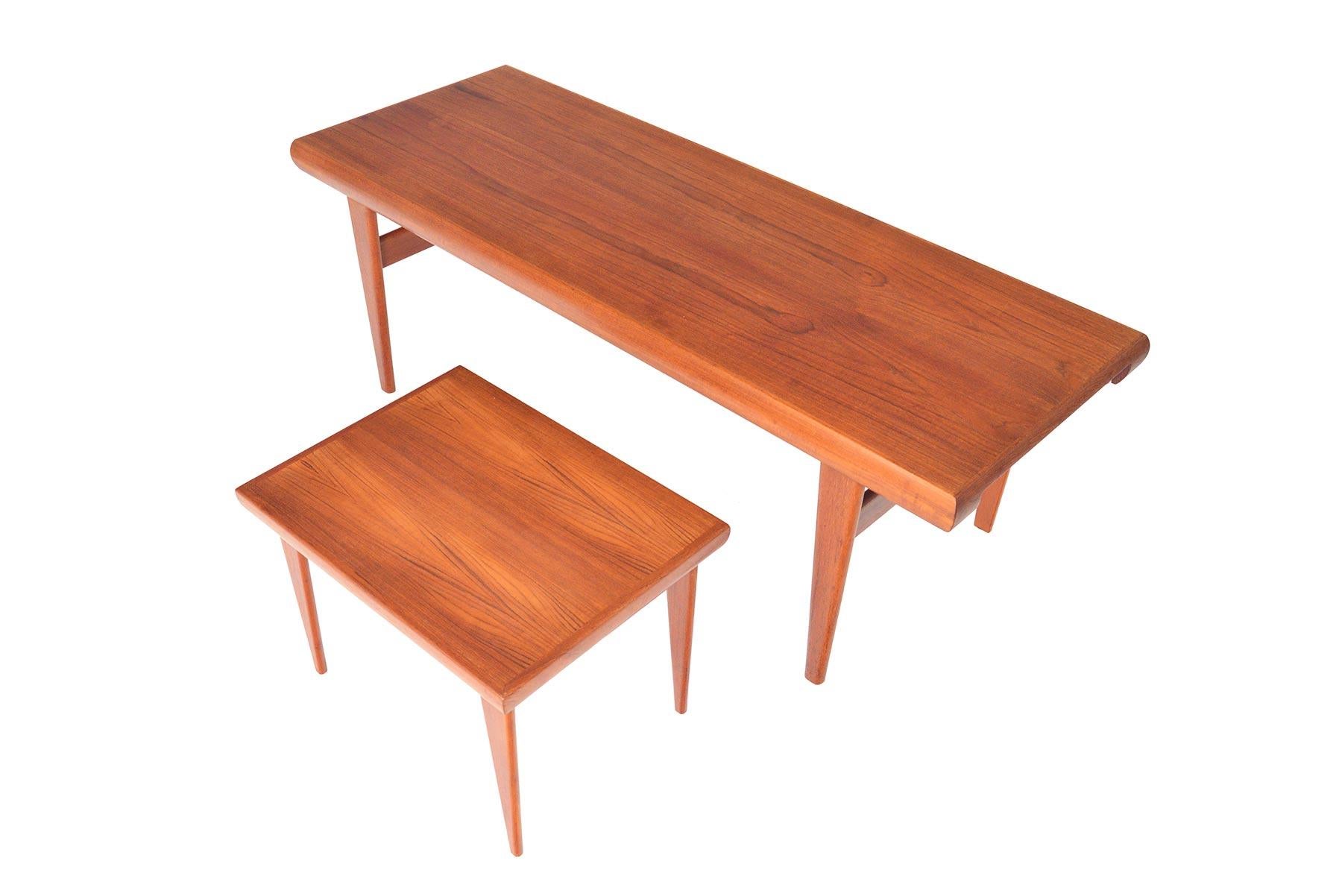 Midcentury Teak Coffee Table with Fold Out Side Table 7