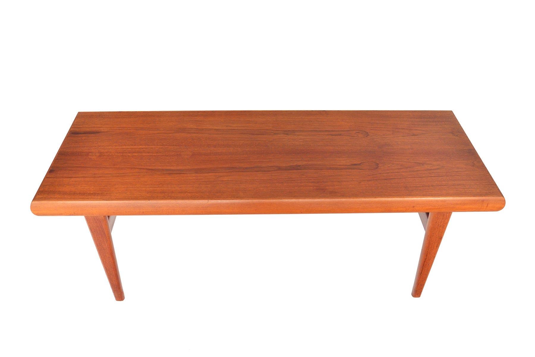 20th Century Midcentury Teak Coffee Table with Fold Out Side Table