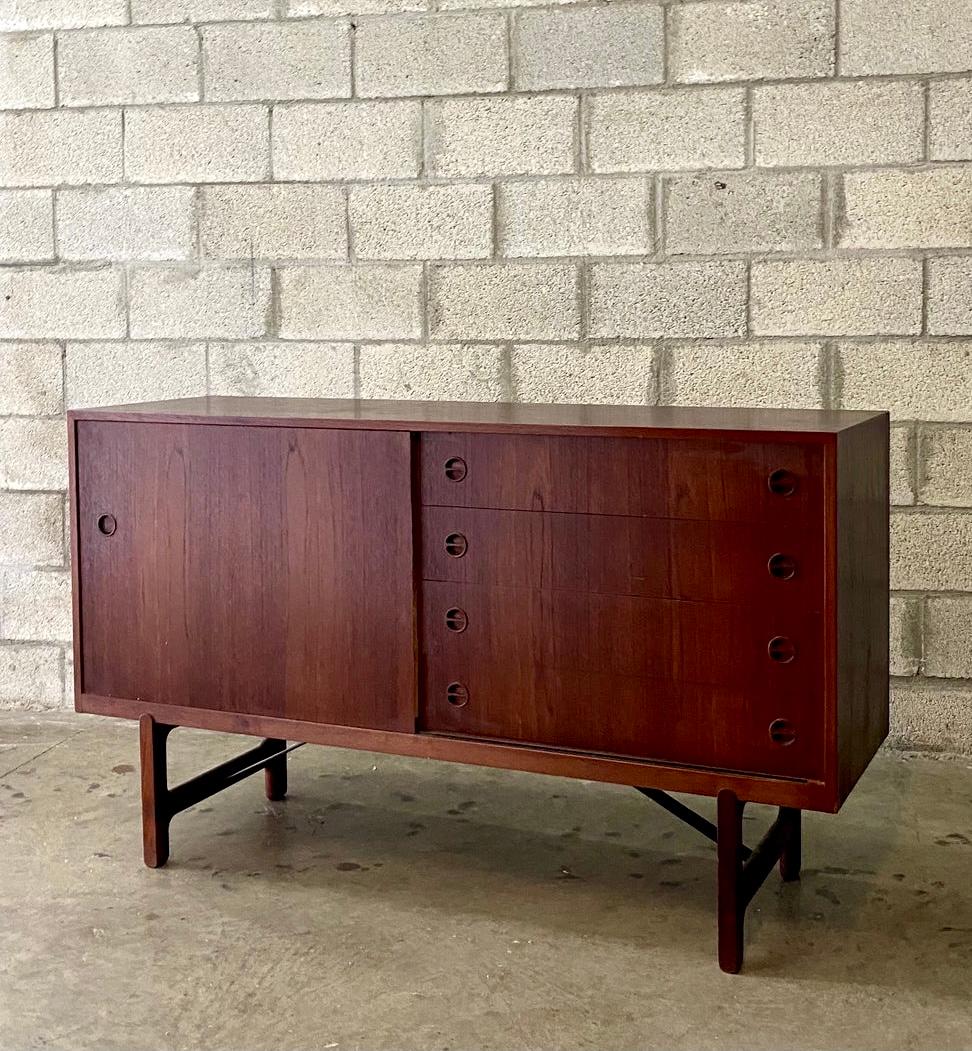 Midcentury Teak Credenza By Aksel Bender Madsen and Ejner Larson In Good Condition In west palm beach, FL