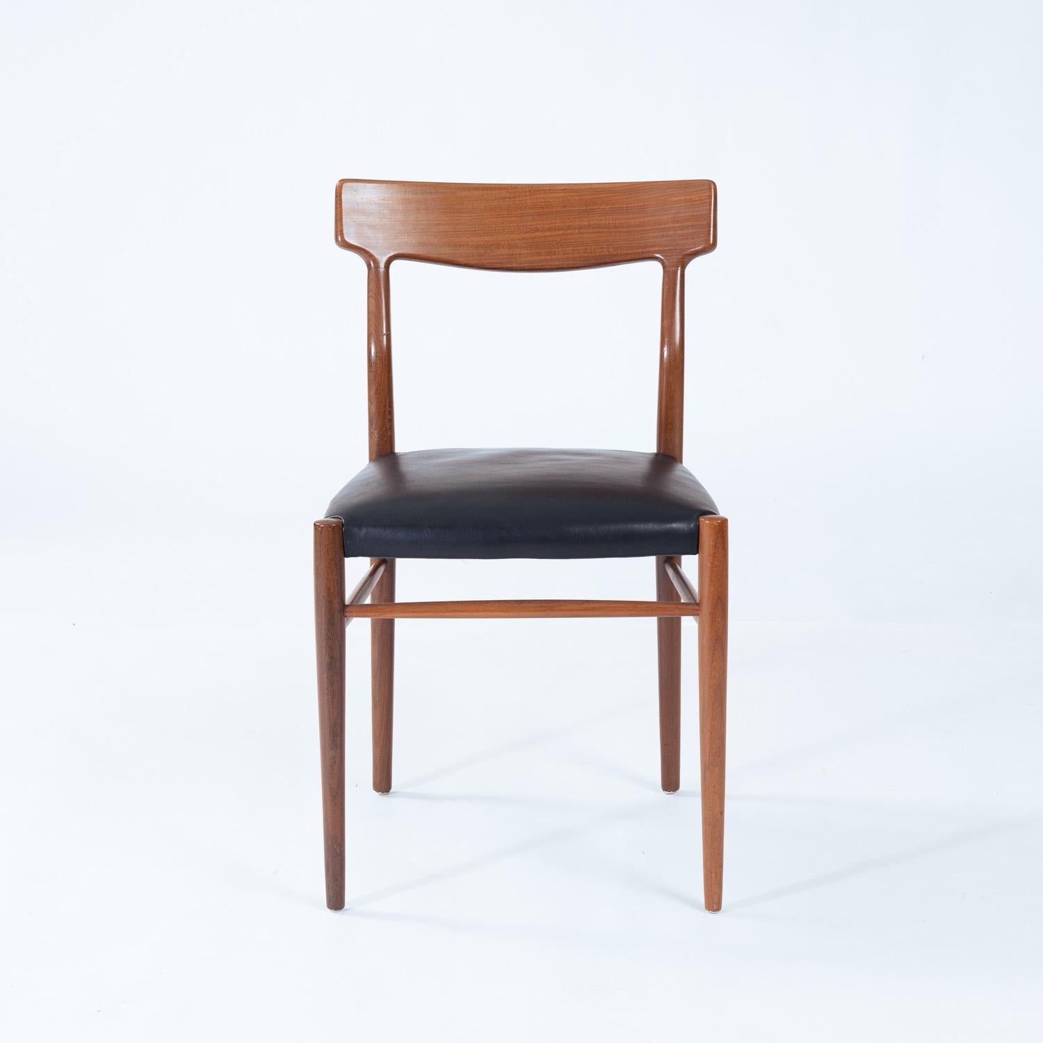 Set aus Teakholz-Design aus der Mitte des Jahrhunderts mit ausziehbarem Tisch und 6 organisch geformten Stühlen im Angebot 9