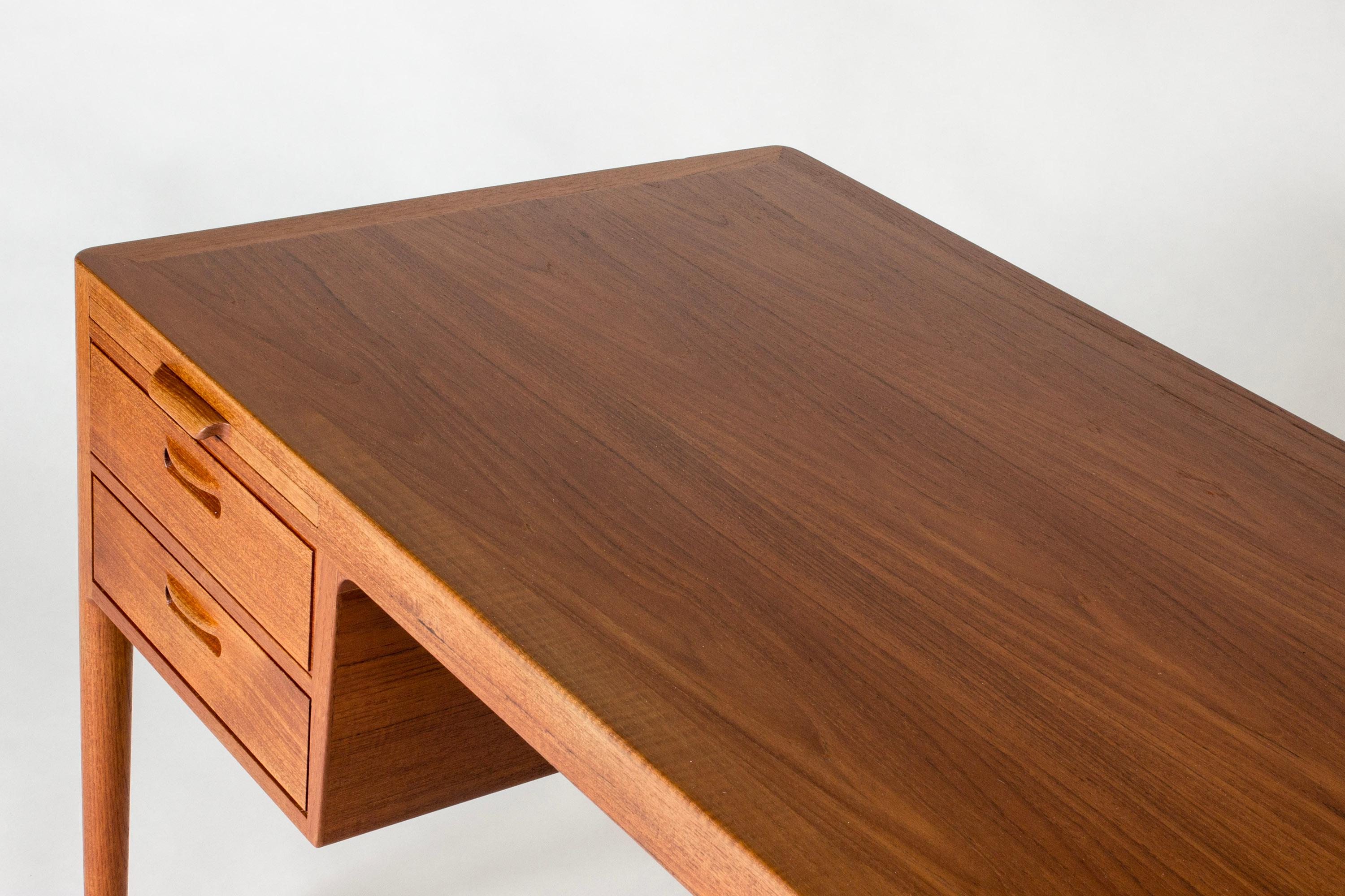 Midcentury Teak Desk by Hans J. Wegner, Denmark, 1960s In Good Condition In Stockholm, SE