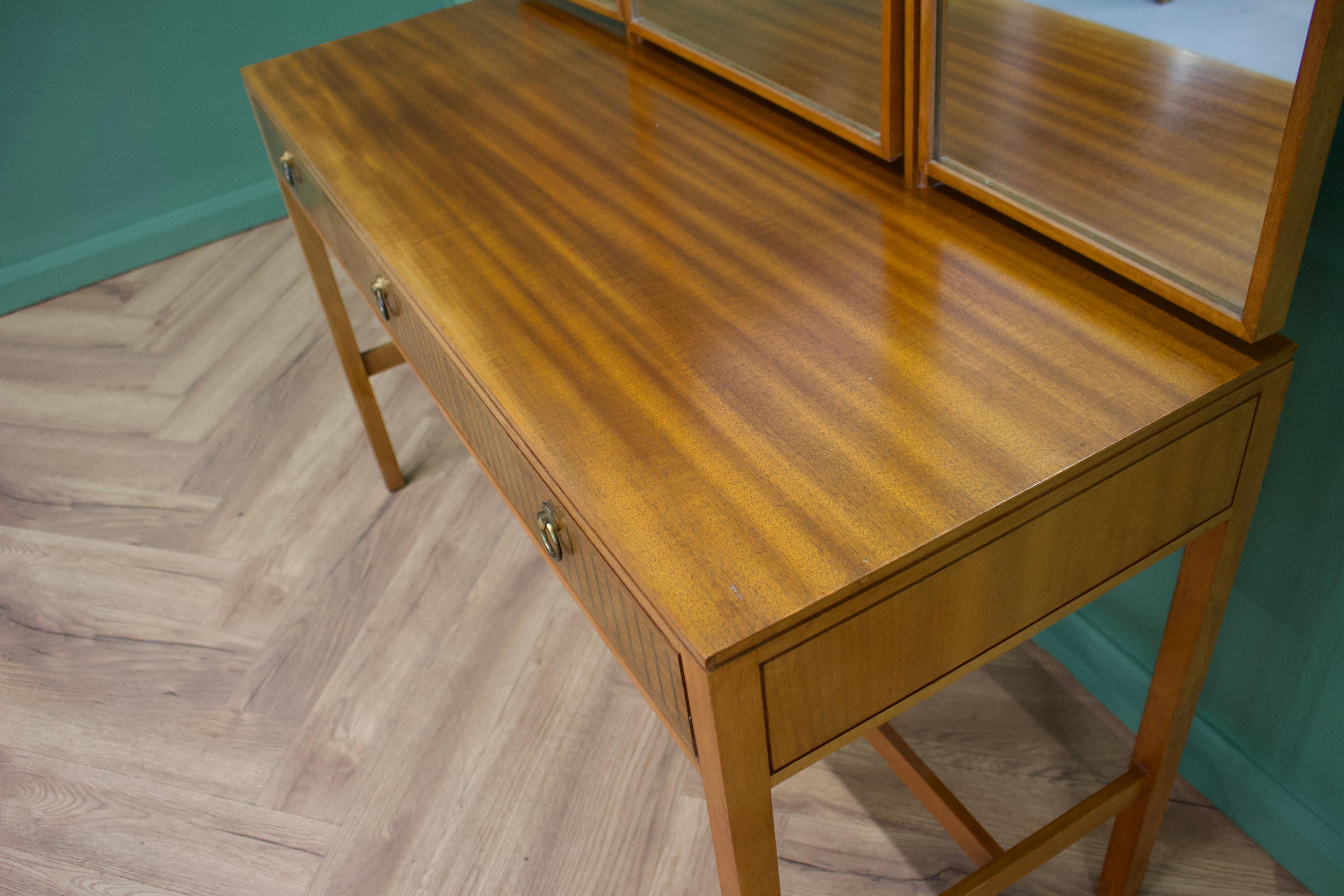 Veneer Midcentury Teak Dressing Table by Heals from Loughborough, 1950s