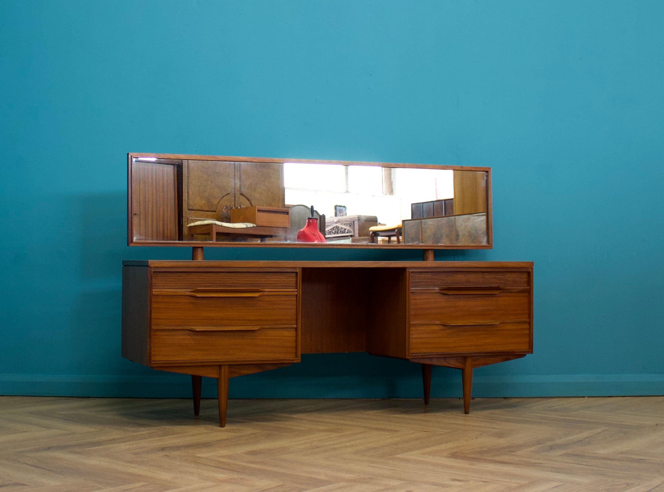 Midcentury Teak Dressing Table & Stool from White & Newton, 1960s In Good Condition For Sale In South Shields, GB
