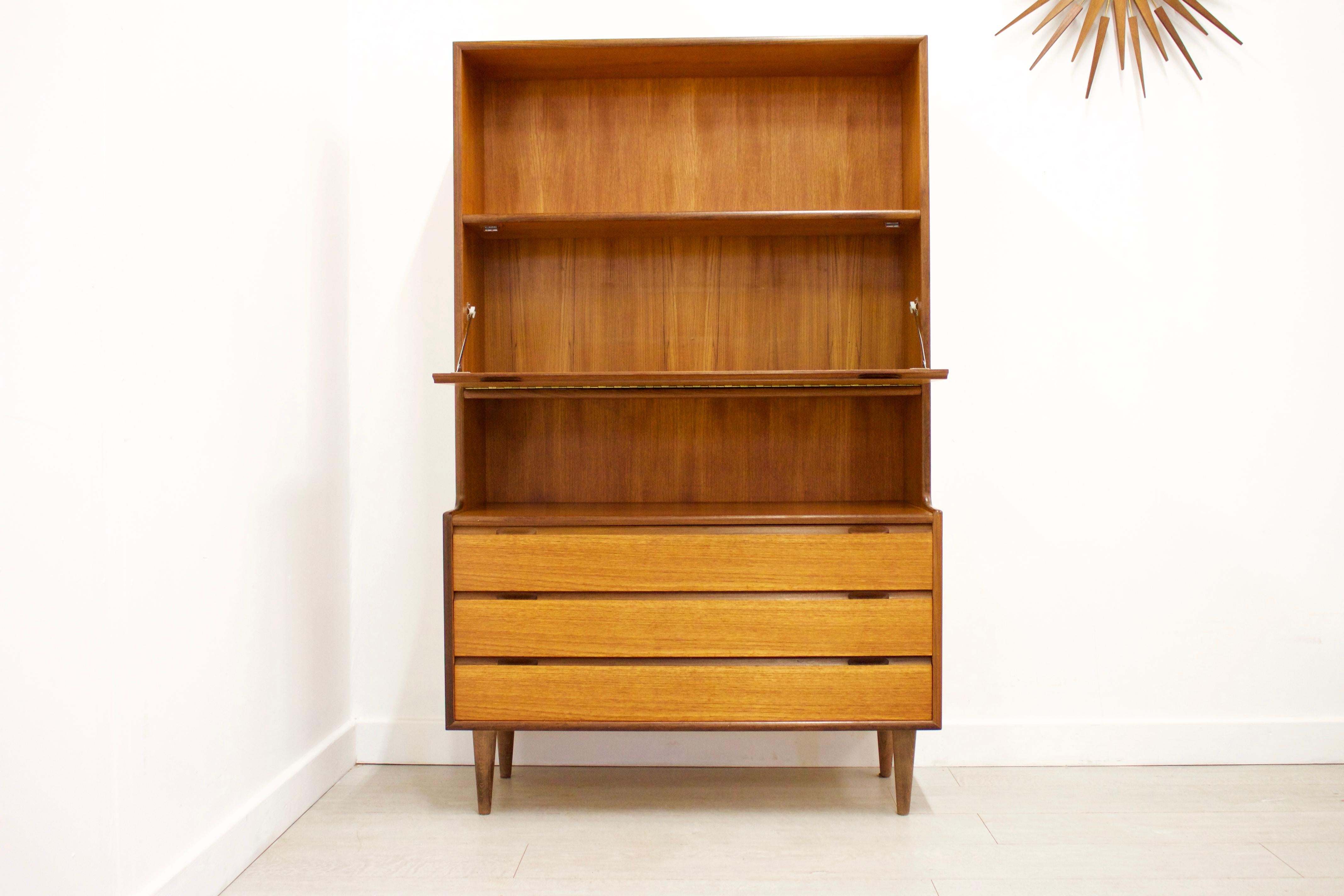 Midcentury Teak Drinks Cabinet or Bureau from Turnidge of London, 1960s In Good Condition In South Shields, Tyne and Wear