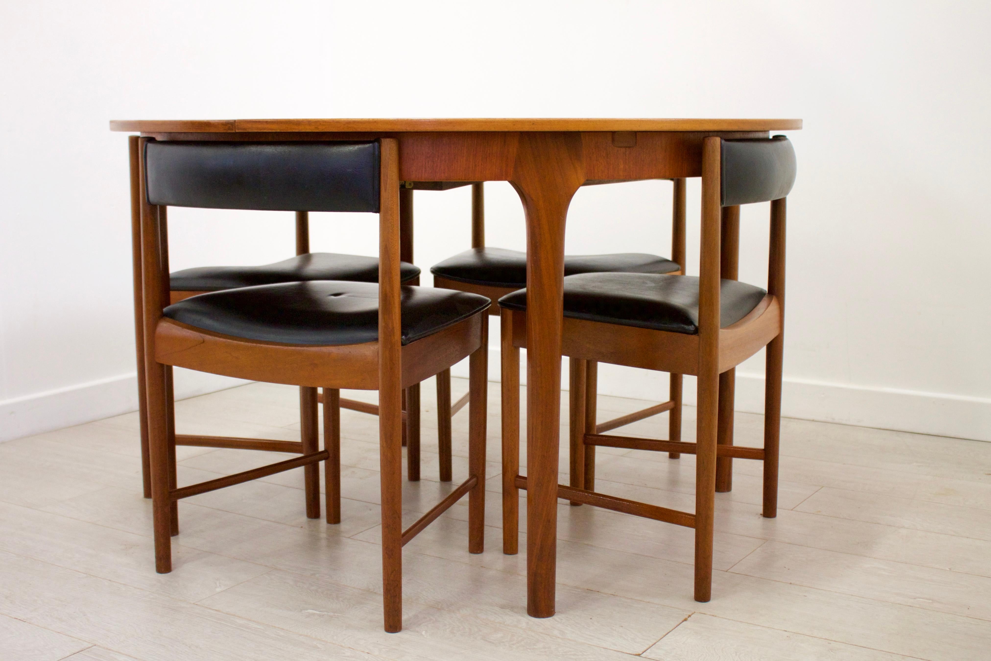 British Midcentury Teak Extendable Dining Table with 4 Chairs from McIntosh, 1960s