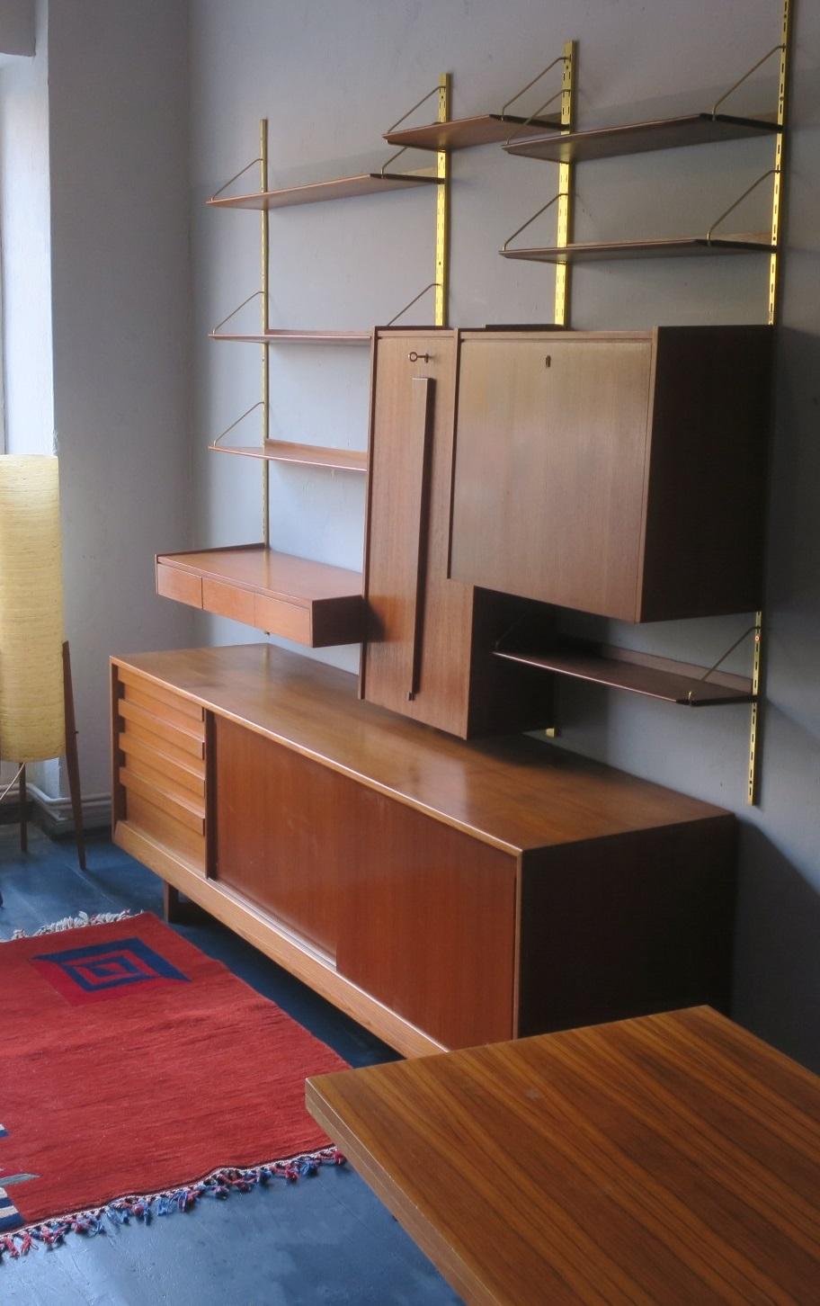 Midcentury Teak Modular Shelf System with Low Sideboard, 1960s For Sale 2