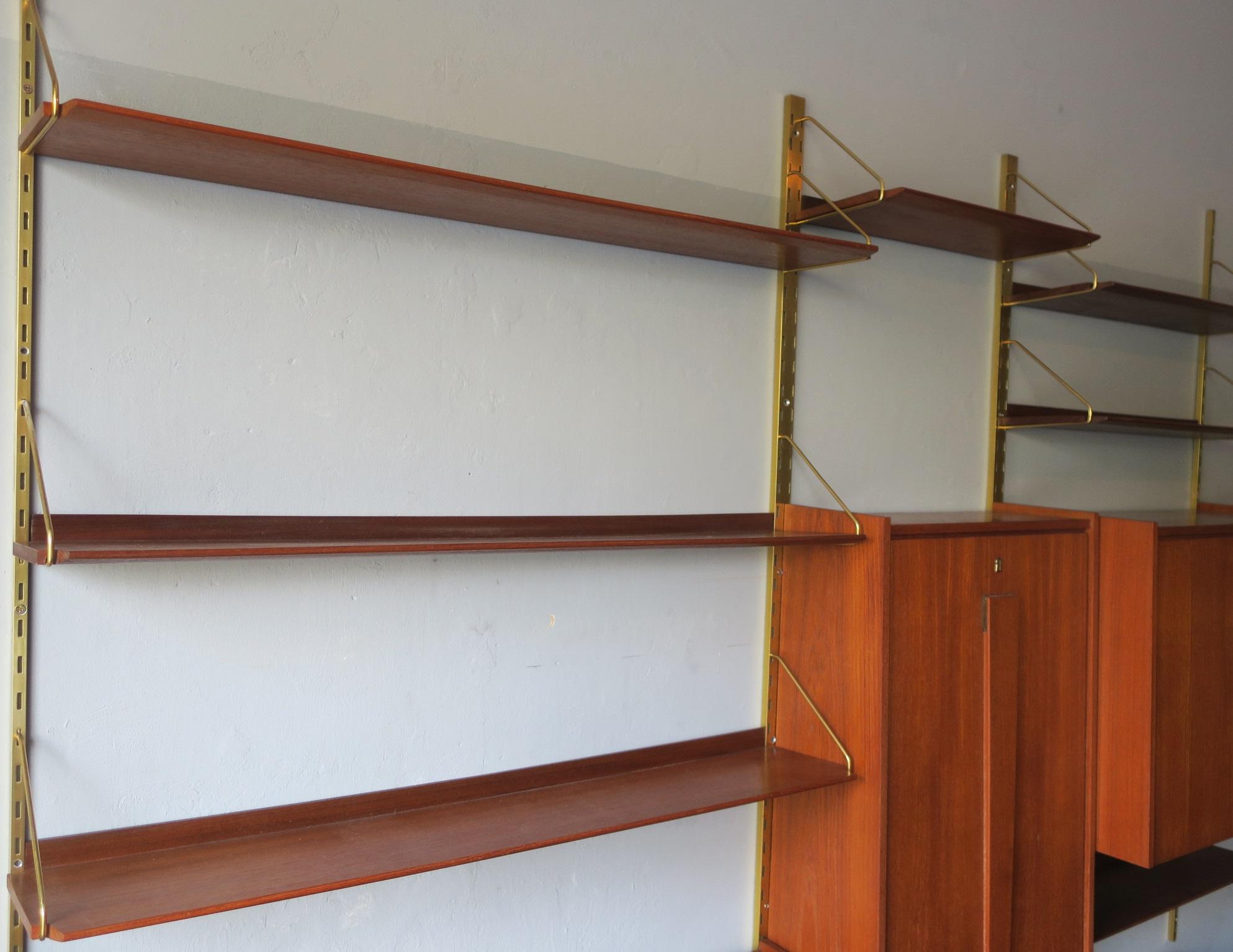 Mid-Century Modern Midcentury Teak Modular Shelf System with Low Sideboard, 1960s For Sale