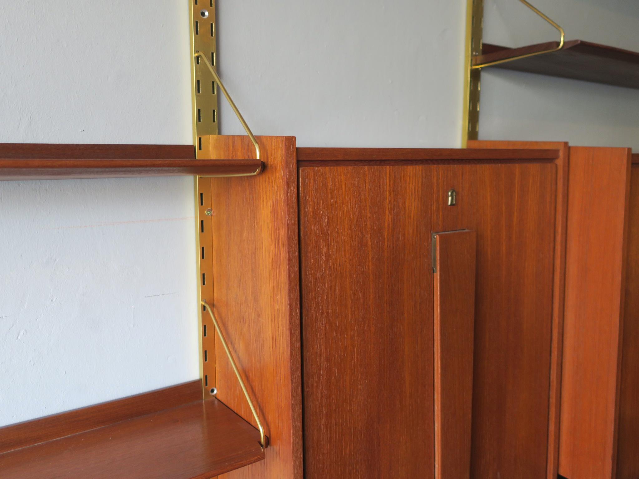 Danish Midcentury Teak Modular Shelf System with Low Sideboard, 1960s For Sale