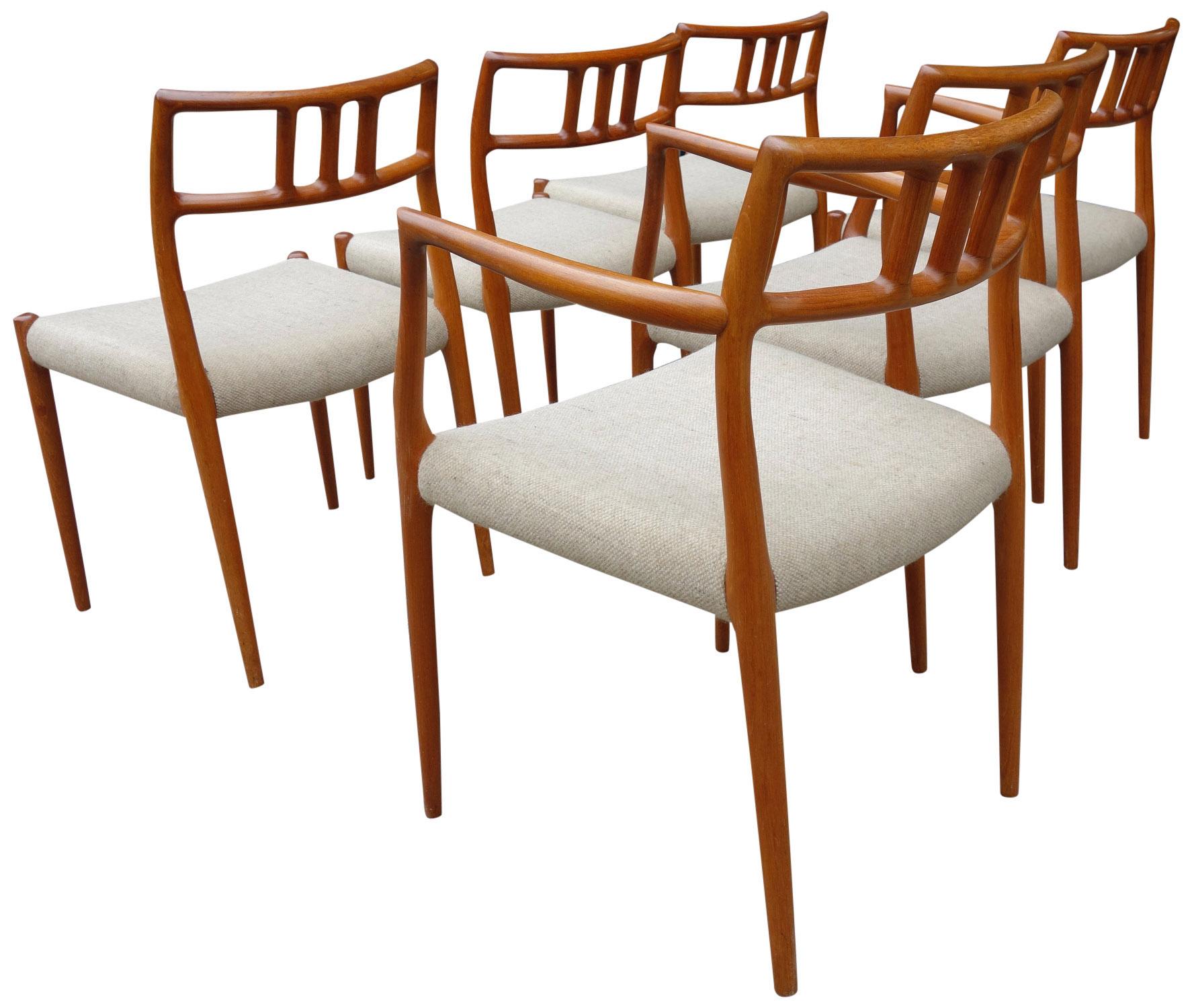 For your consideration is this wonderful set of 6 Moller chairs in teak wood. These iconic Scandinavian designed chairs are in original and ready to use condition.