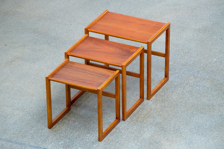 Midcentury Teak Nesting Coffee Tables For Sale at 1stDibs