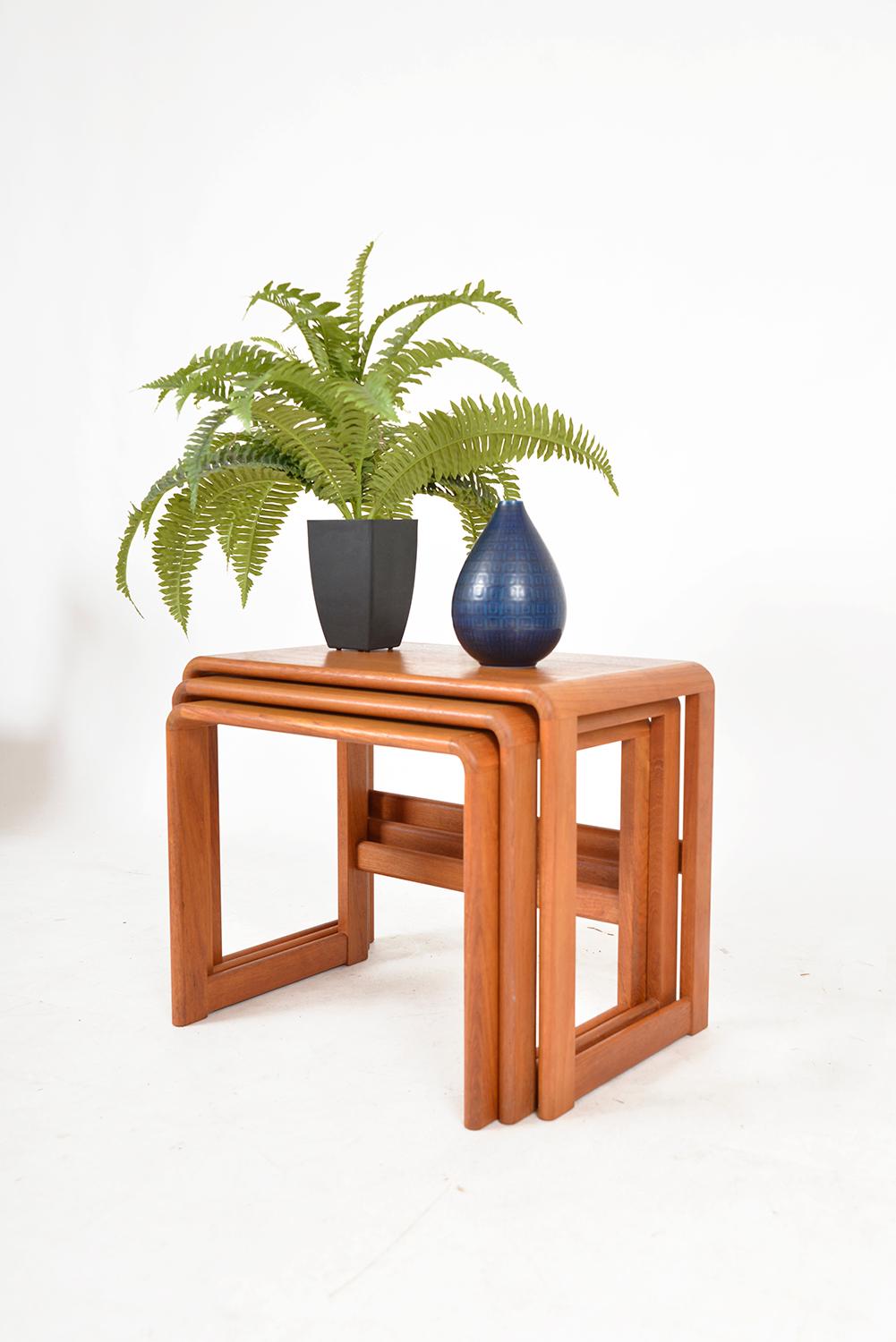 Midcentury Teak Nesting Occasional Tables by O'Donnell Design Irish 1970s Danish For Sale 3