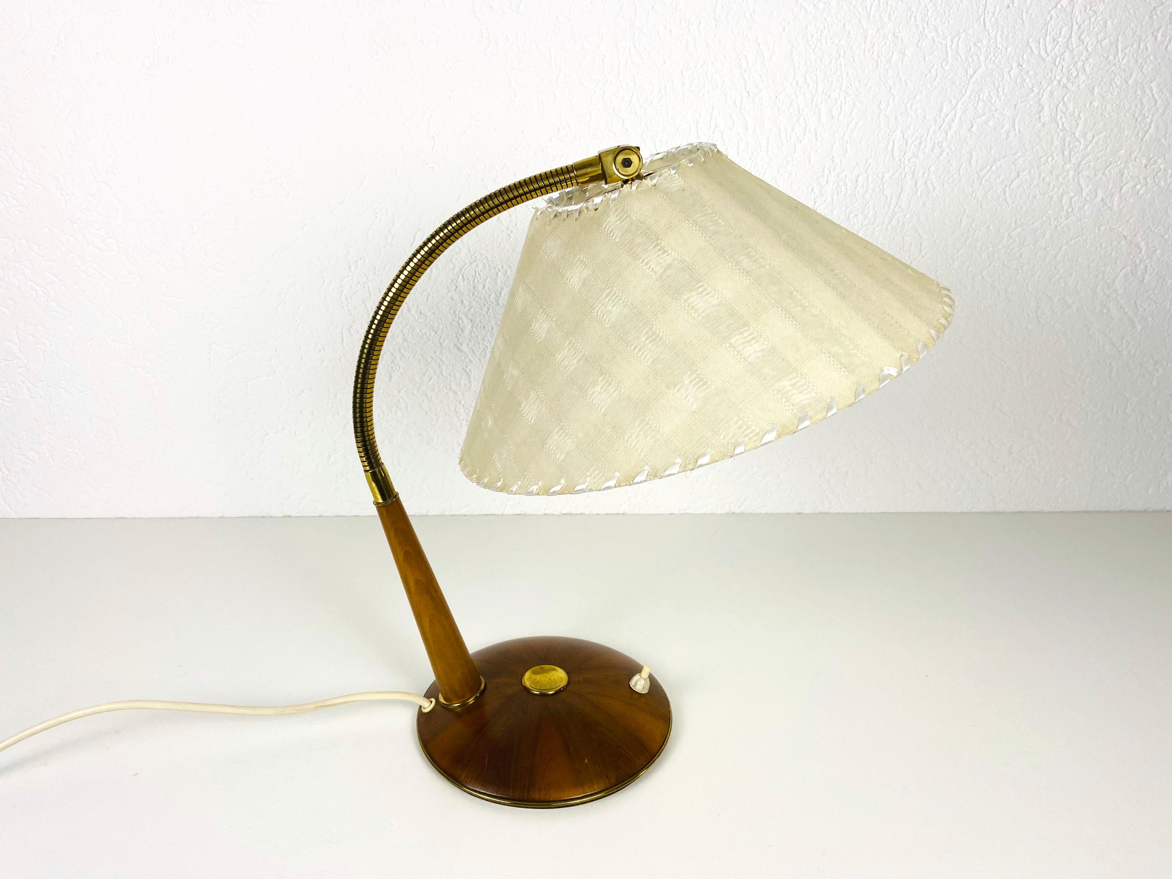 Lampe de table en teck du milieu du siècle par Temde, circa 1970 en vente 8