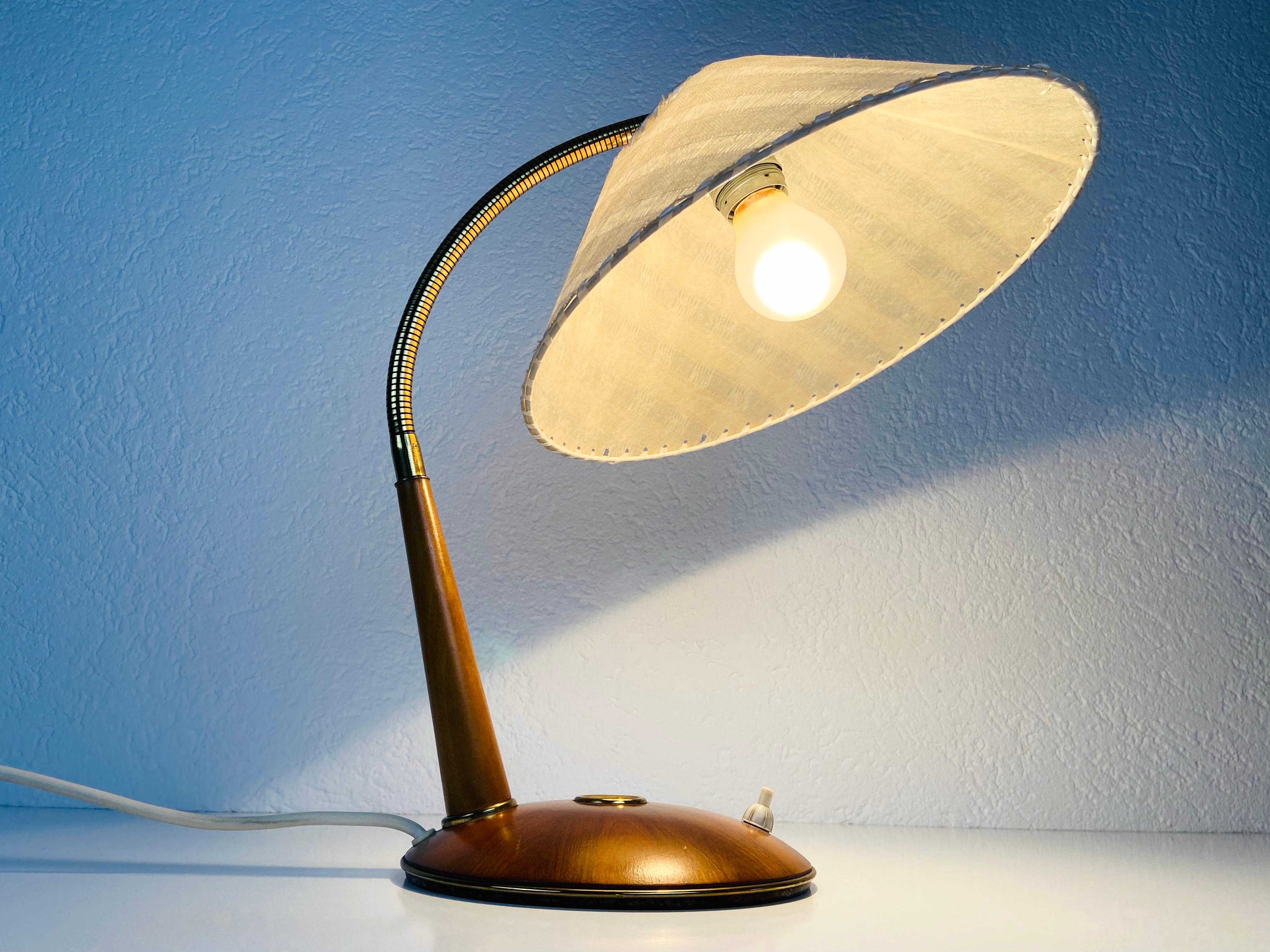 Milieu du XXe siècle Lampe de table en teck du milieu du siècle par Temde, circa 1970 en vente
