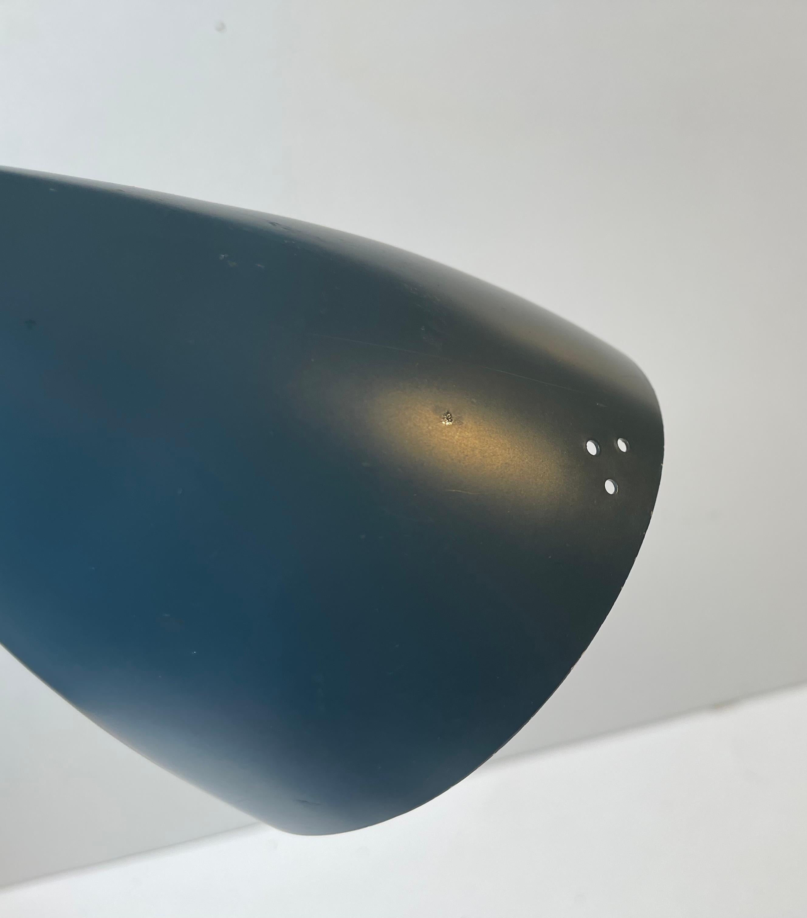 Petrolblaue Diablo-Tischlampe von Solbergs Fabrikker aus der Jahrhundertmitte, 1950er Jahre (Aluminium) im Angebot