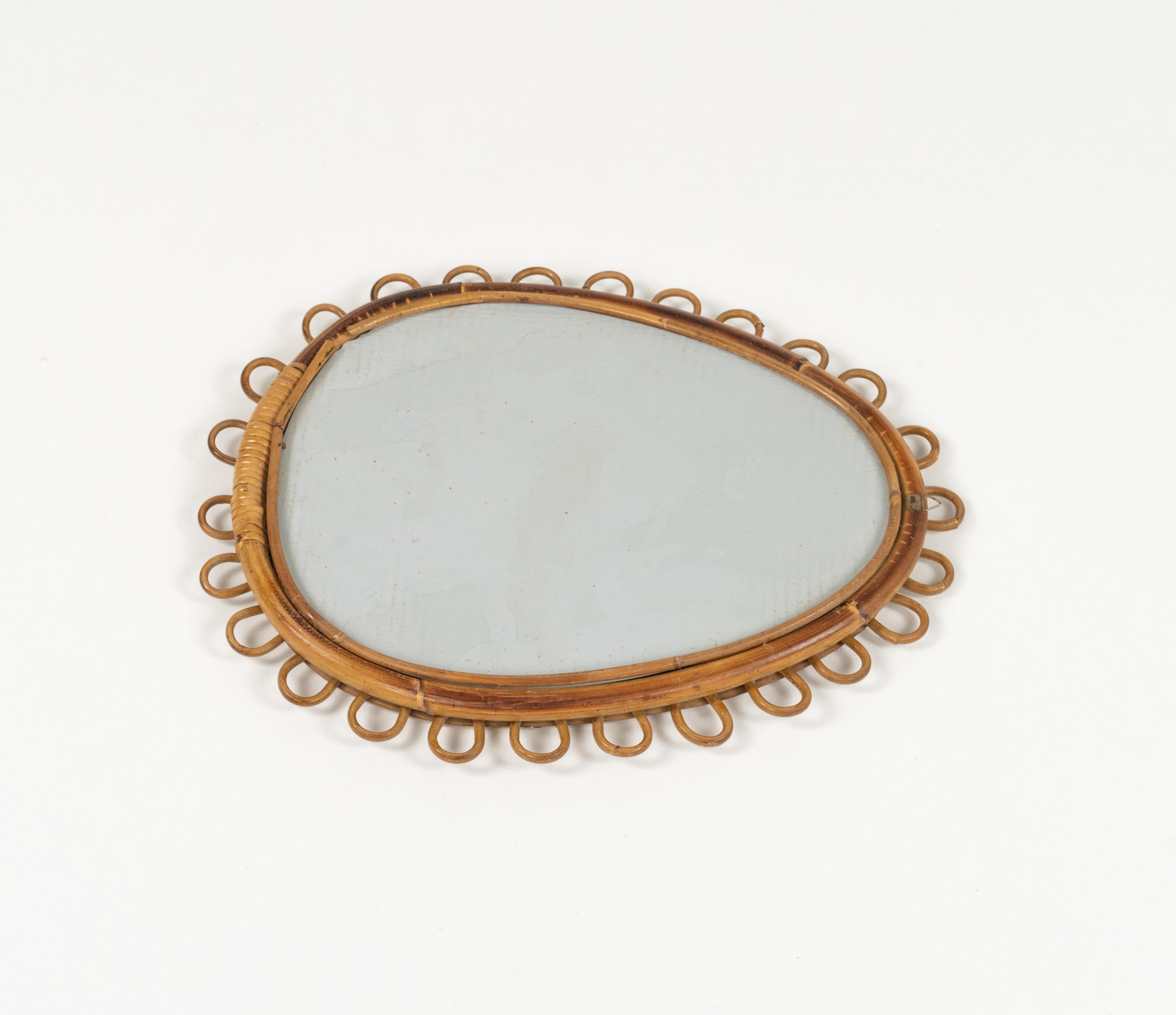Midcentury Teardrop shape Wall Mirror Franco Albini Style, Italy 1960s For Sale 3