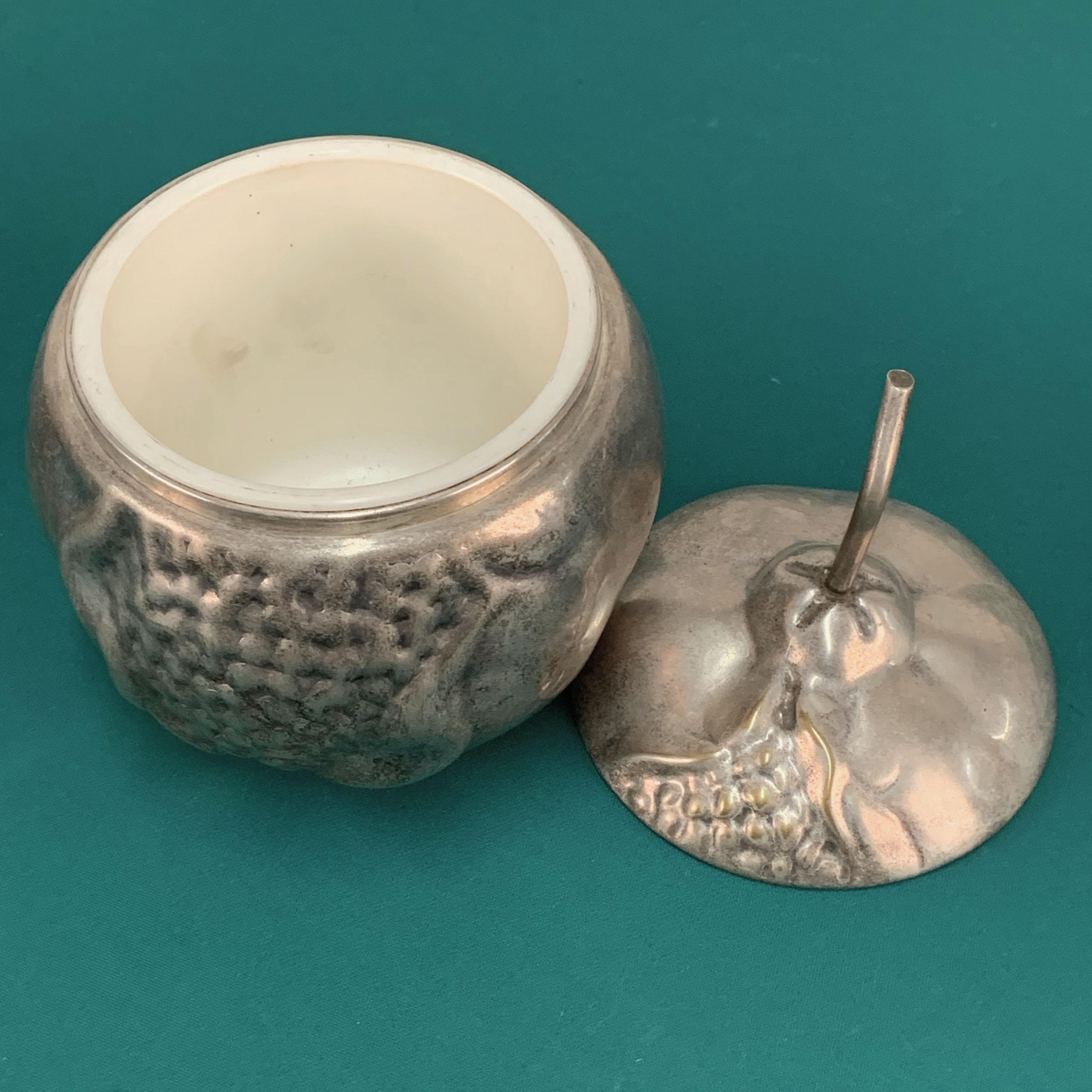 Mid-Century moderno Secchiello per il ghiaccio italiano di metà secolo Teghini Firenze in argento con melograno, anni '60 in vendita