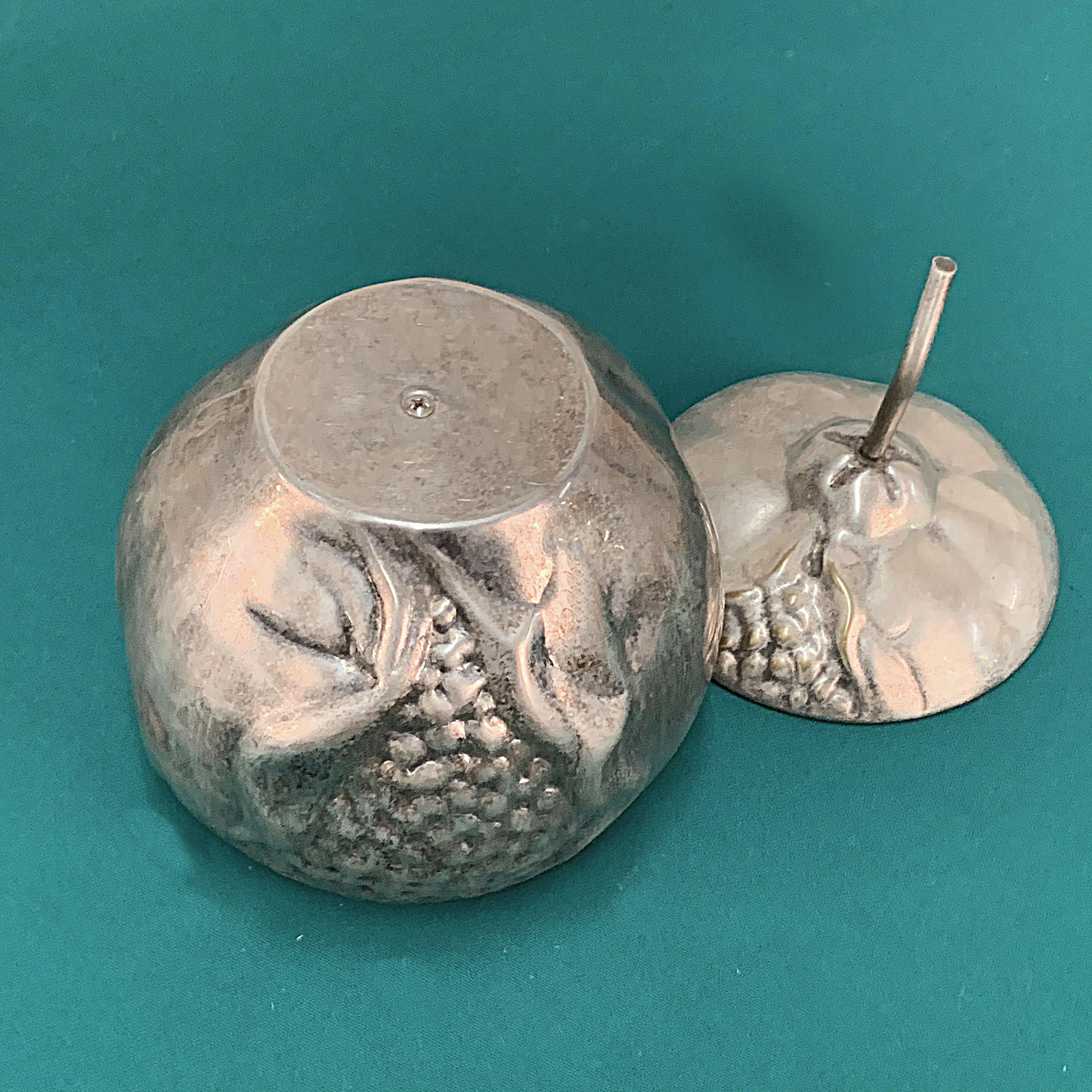 Seau à glace italien à grenade en métal argenté Teghini Firenze:: années 1960 en vente 1