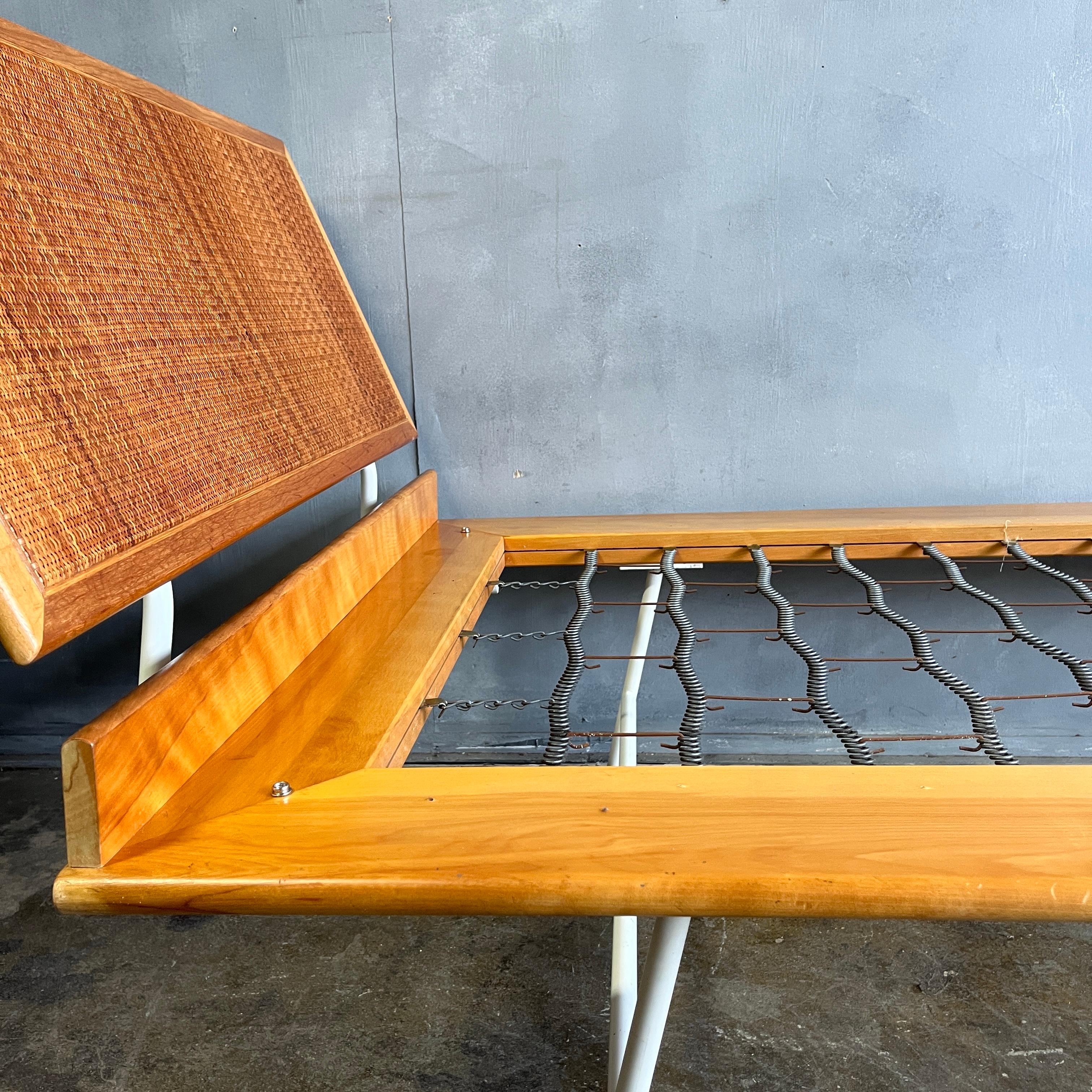 Lit à bord fin du milieu du siècle dernier de George Nelson pour Herman Miller, années 1950 4