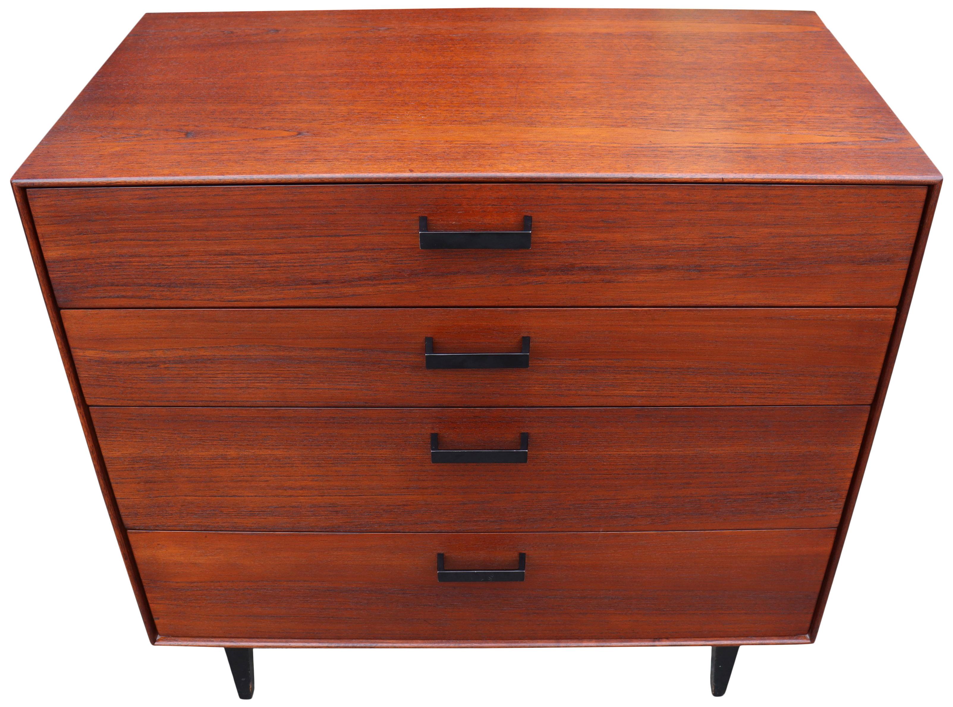 For your consideration is this beautiful and rarely seen chest of drawers designed by George Nelson for Herman Miller.
Comprised of beautiful walnut, R Pulls on a black Trestle-Leg Base. Model 3302. The walnut is fairly dark. Almost as dark as