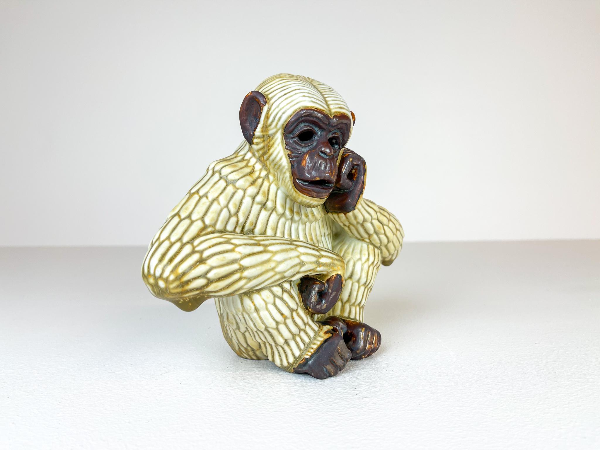 Céramique Sculpture de singe moderne du milieu du siècle Rörstrand Gunnar Nylund, Suède, années 1950 en vente