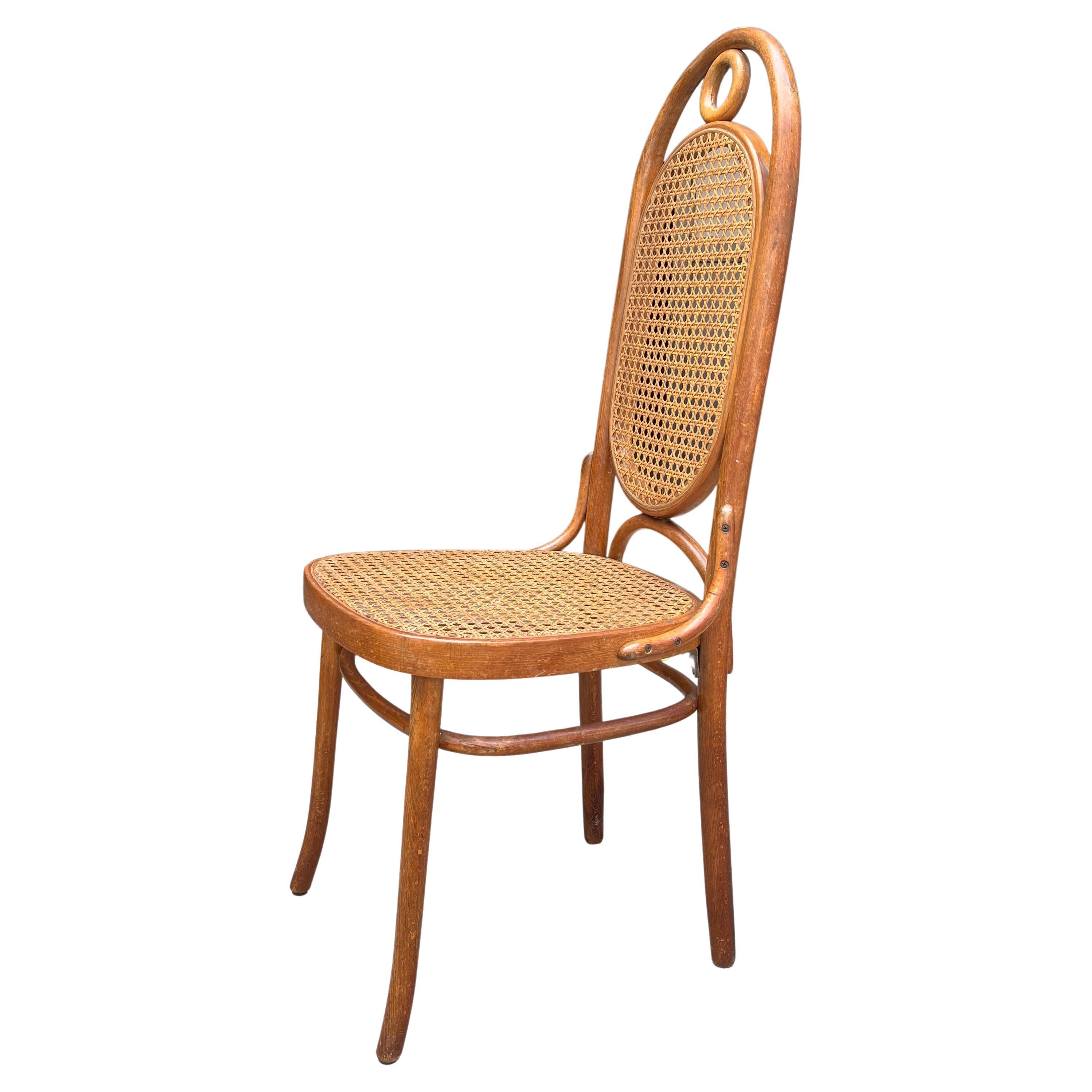 Midcentury Thonet N. 17 high back bentwood Dining Chairs Set of 6 In Good Condition For Sale In BROOKLYN, NY