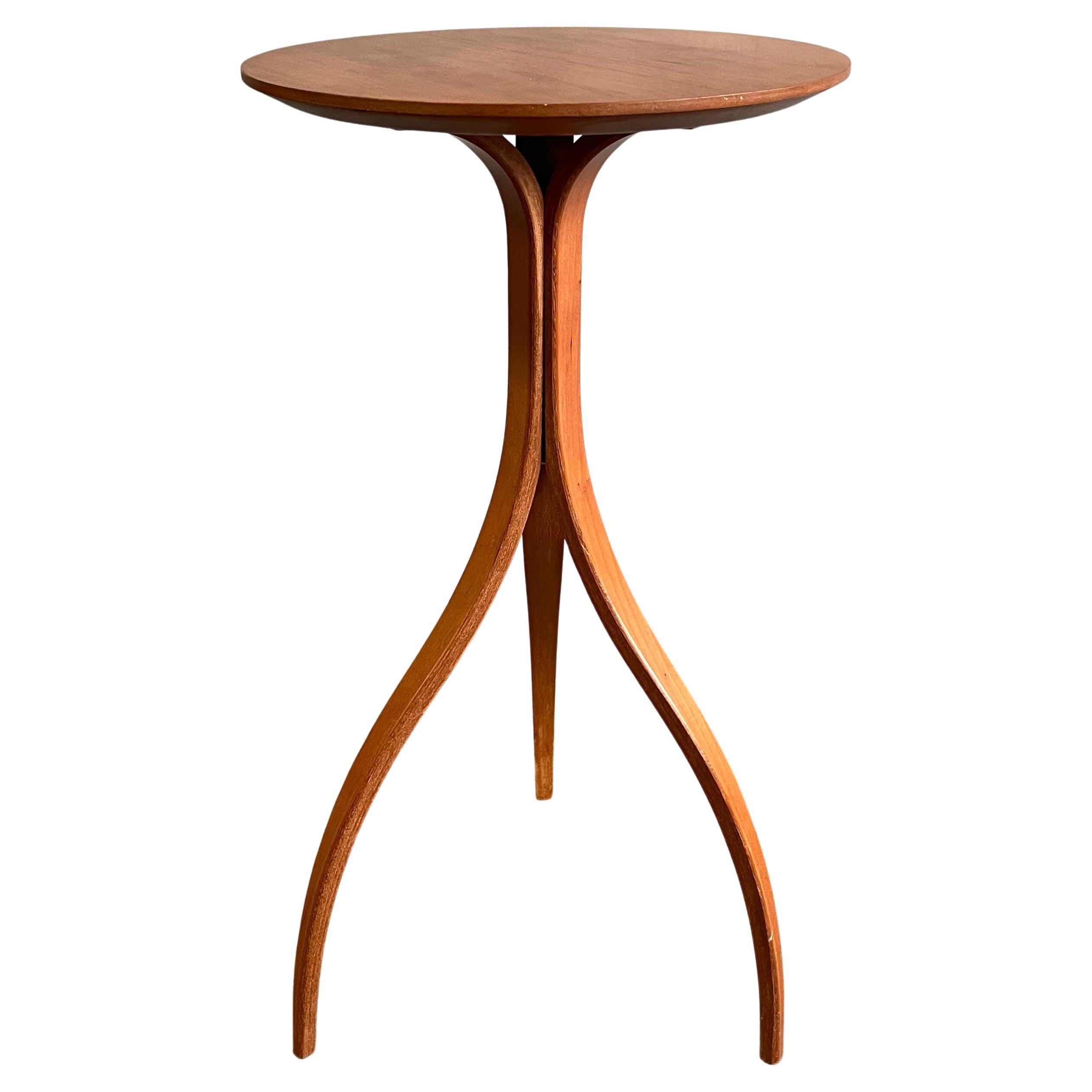 Mid-Century Modern Midcentury Three Legged Table in Teak Wood For Sale