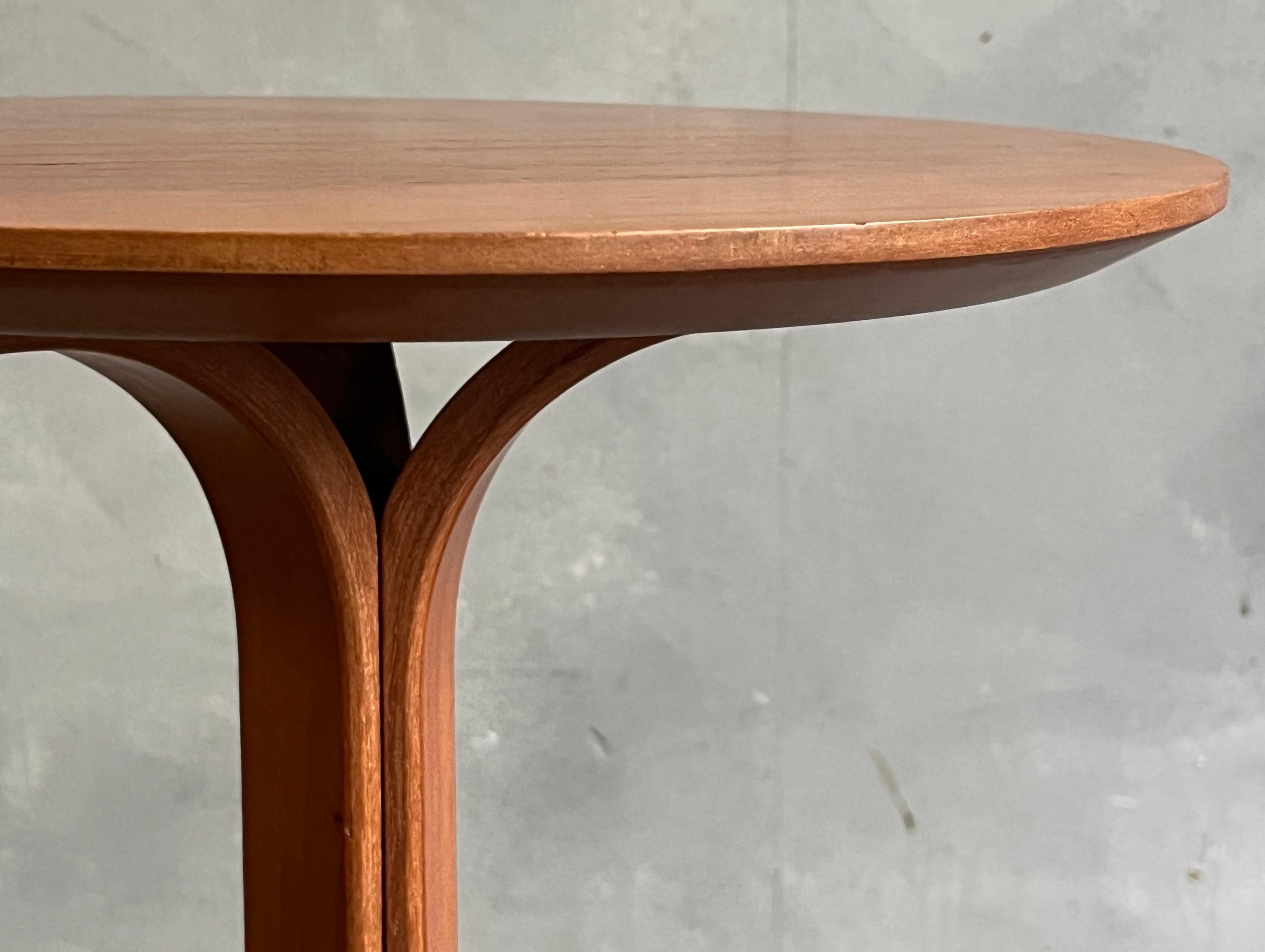 Midcentury Three Legged Table in Teak Wood In Good Condition For Sale In BROOKLYN, NY