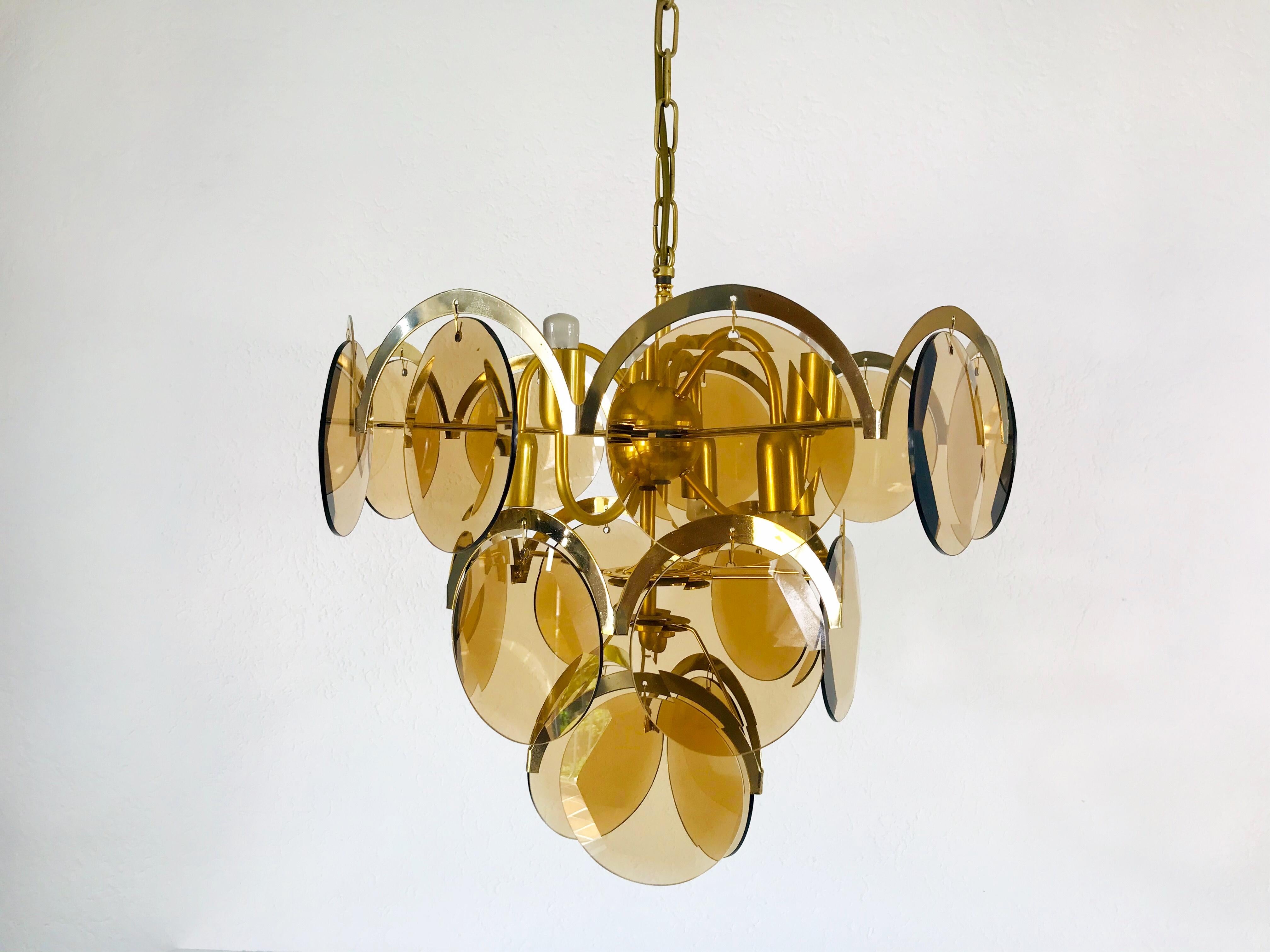 Midcentury Three-Tier Brass and Glass Chandelier by Vistosi, 1960s For Sale 5