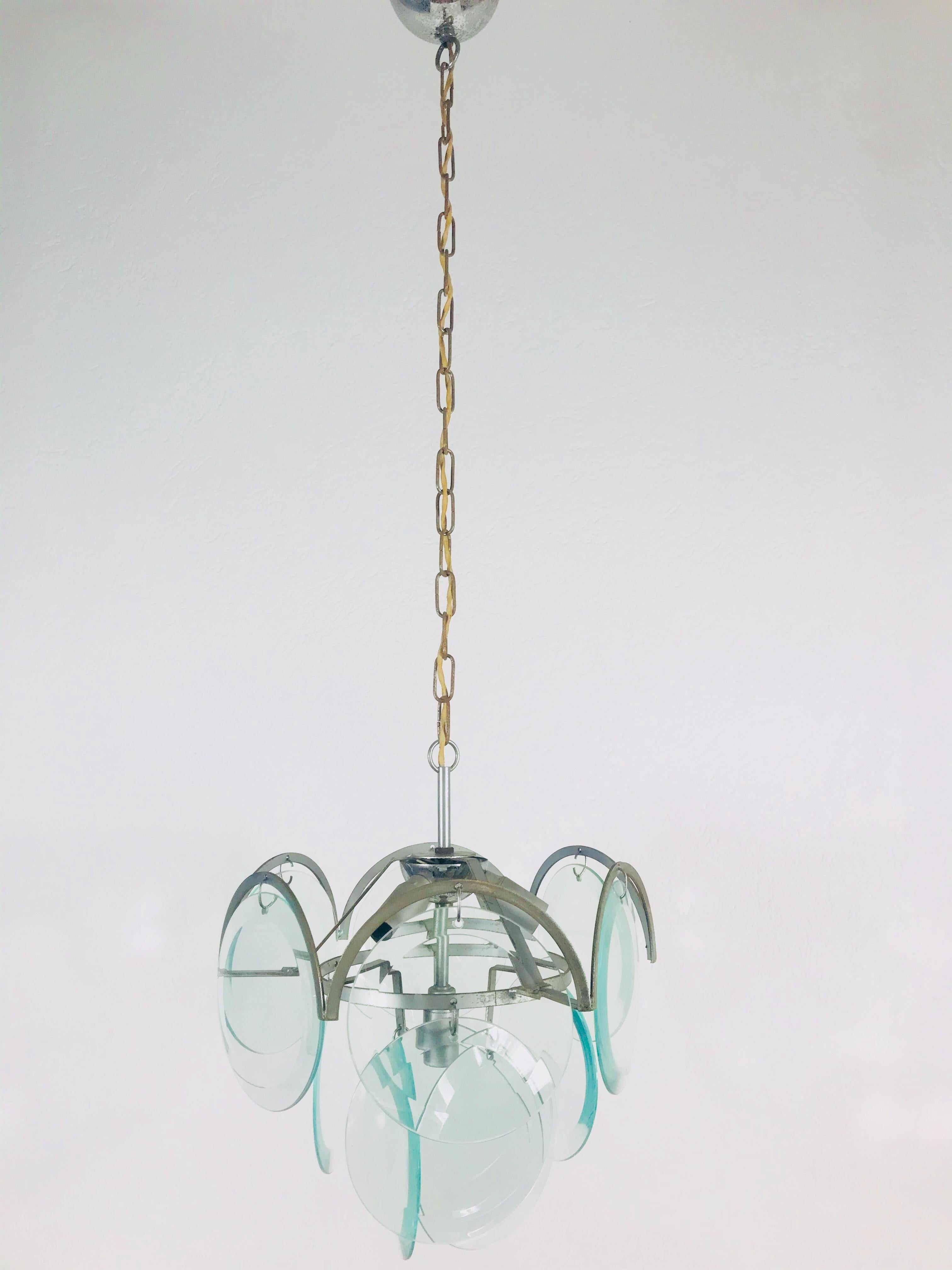 Midcentury Three-Tier Chrome and Glass Chandelier by Vistosi, 1960s In Good Condition In Hagenbach, DE