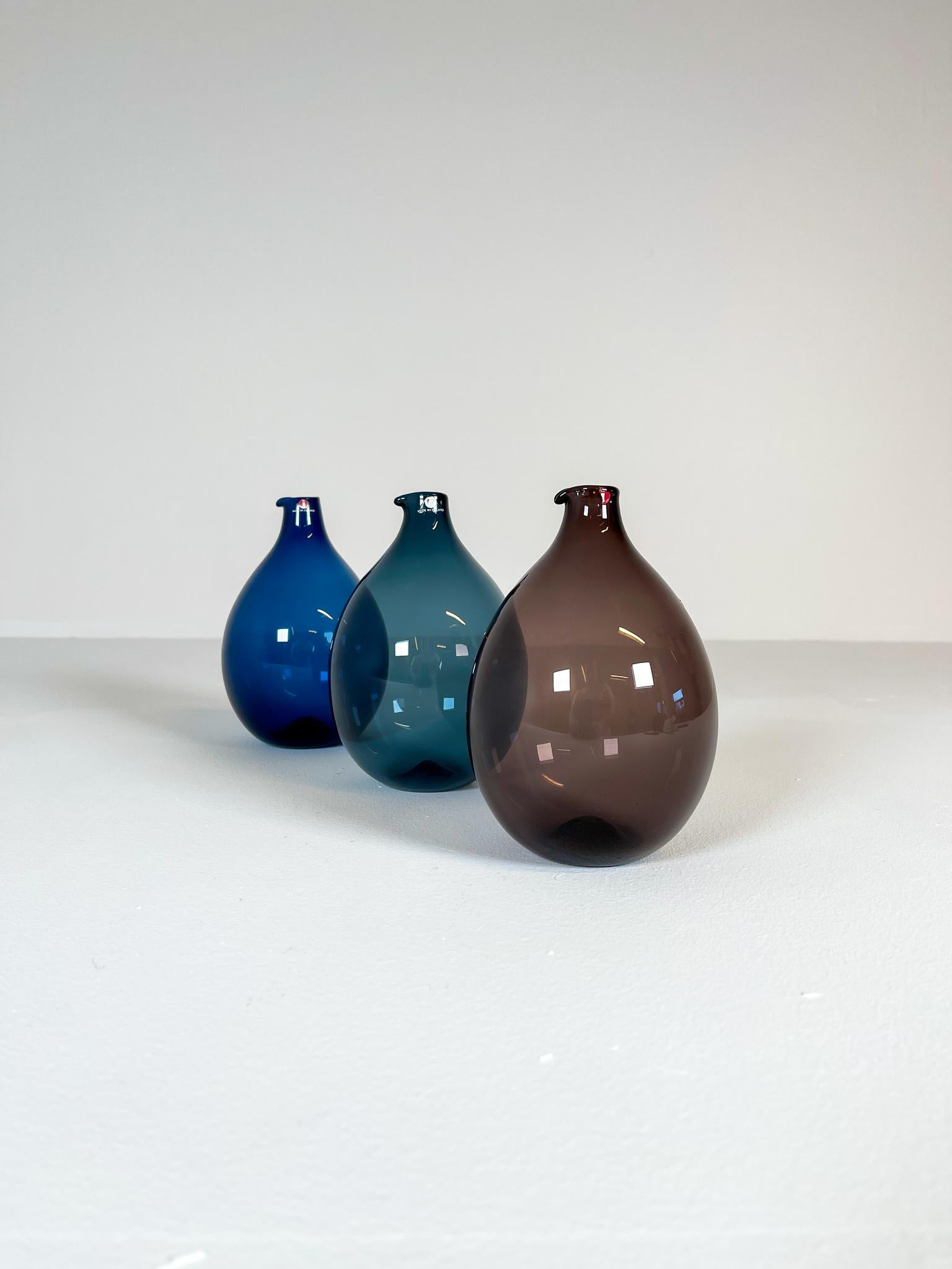 Set von 3 Vogelflaschen / Vasen von Timo Sarpaneva, Iittala, Mitte des Jahrhunderts (Moderne der Mitte des Jahrhunderts) im Angebot