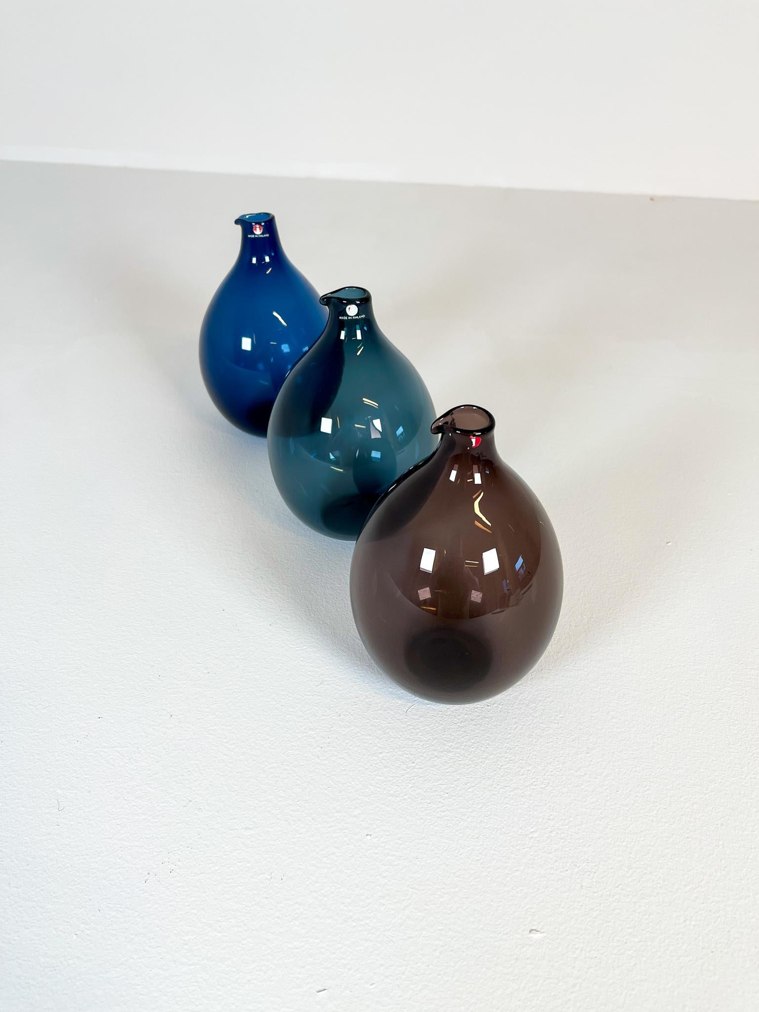 Finnish Midcentury Timo Sarpaneva Set of 3 Bird Bottles / Vases Iittala For Sale