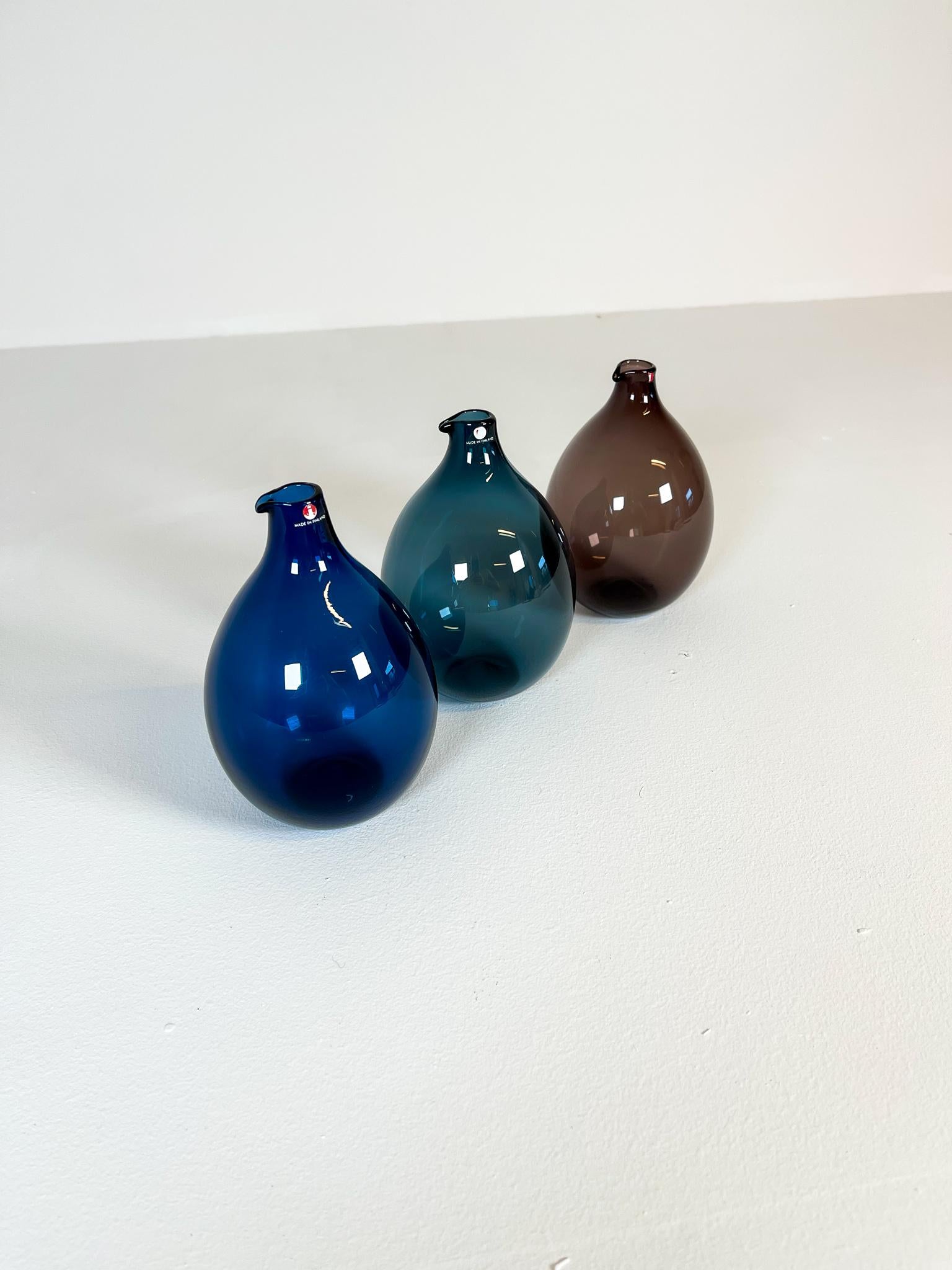 Mid-20th Century Midcentury Timo Sarpaneva Set of 3 Bird Bottles / Vases Iittala For Sale
