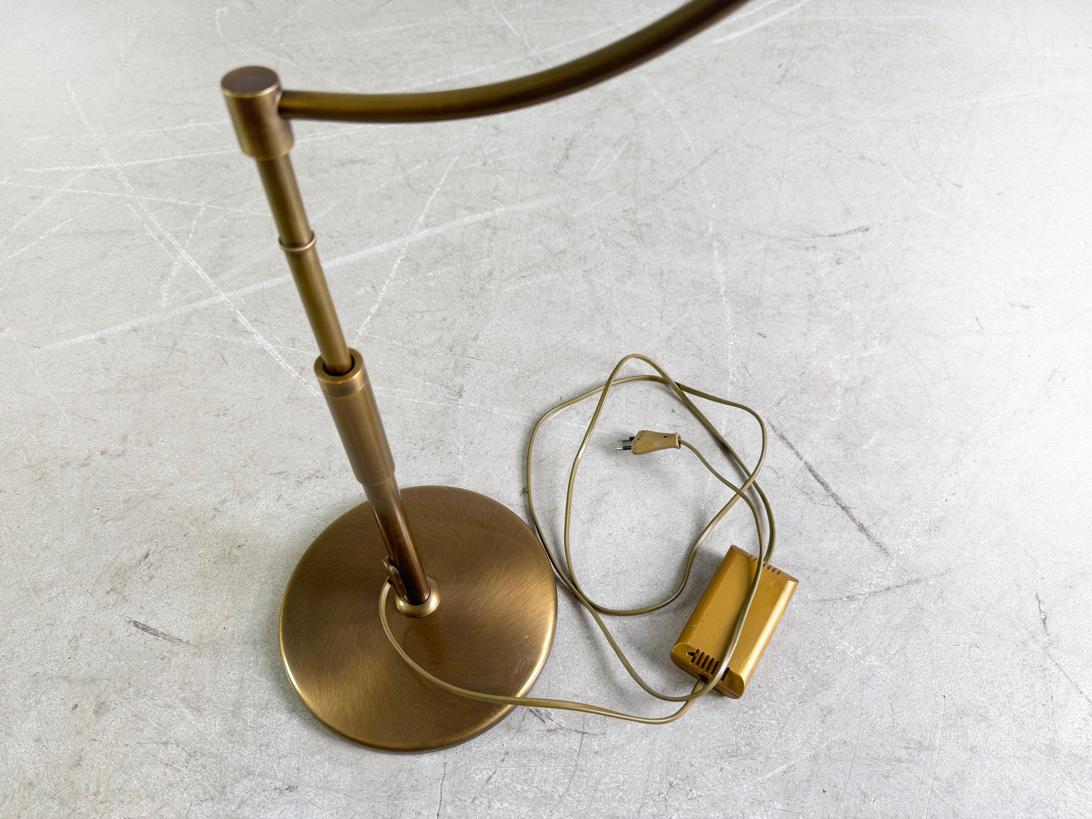 Tischleuchte di metà secolo Schreibtischlampe Vintage Messing 1960 In condizioni buone in vendita a Berlin, DE