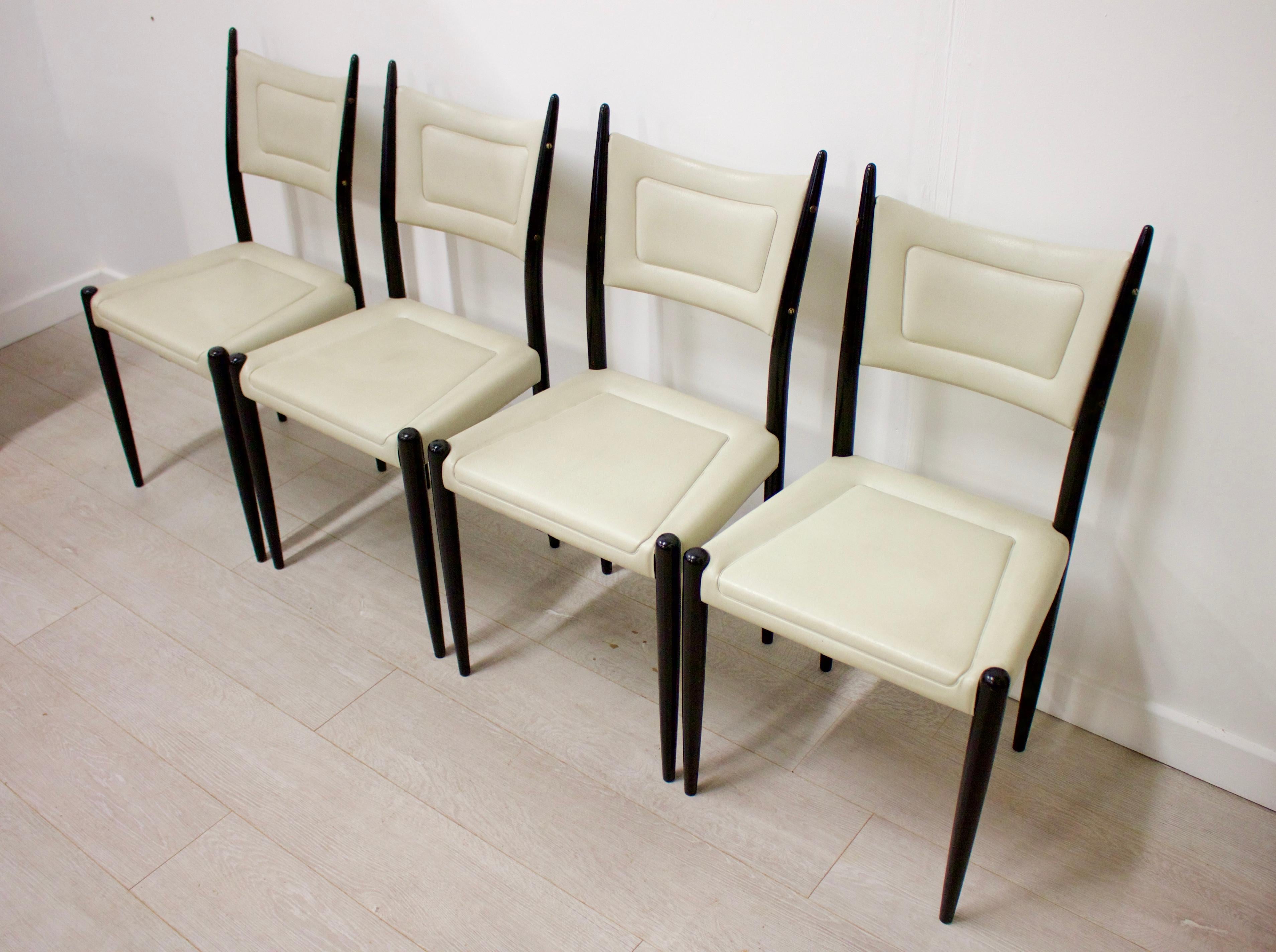 Midcentury Tola Extending Dining Table and 4 Chairs by G-Plan, 1960s 1