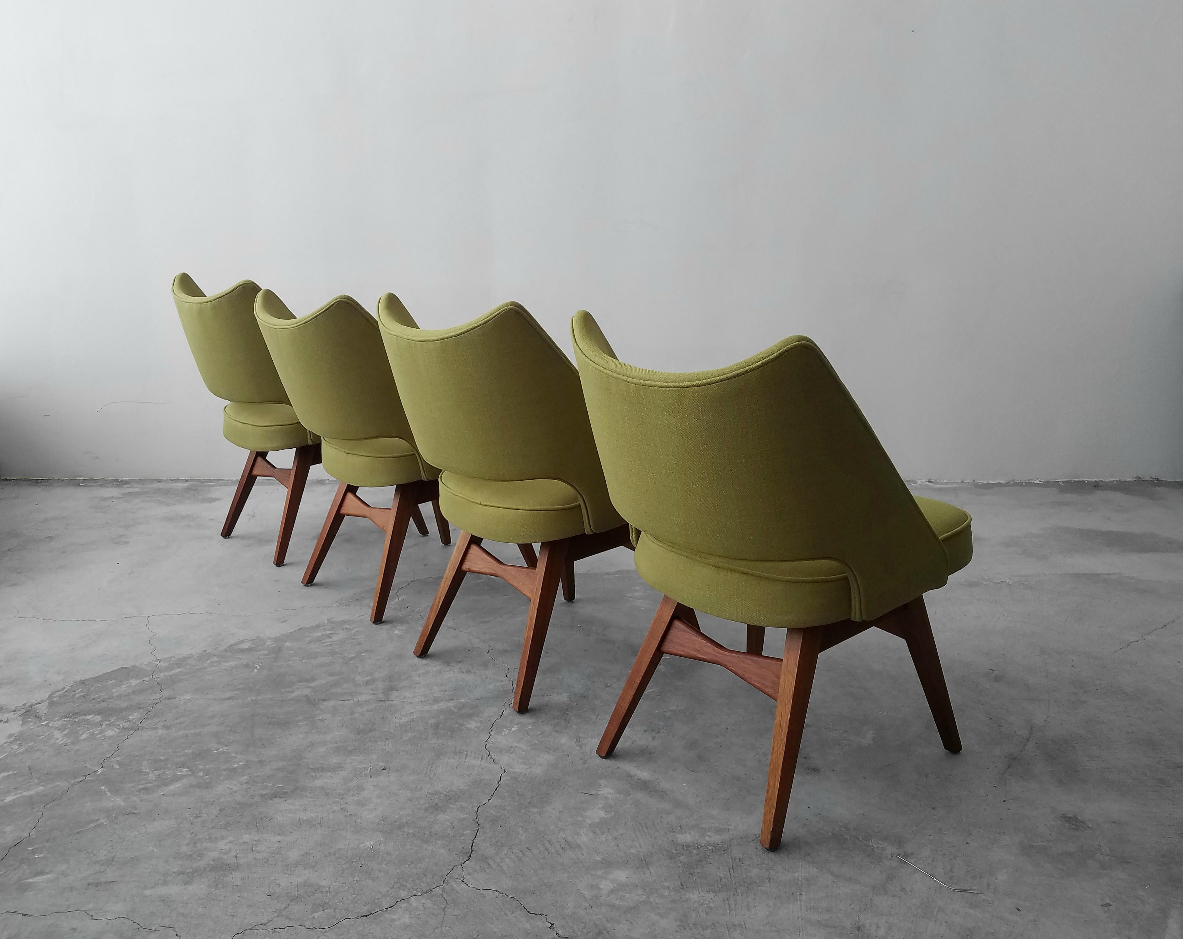 Midcentury Travertine and Walnut Game Table and Chairs Set  3