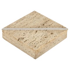 Caja rectangular de travertino de mediados de siglo Estilo Fratelli Mannelli, Italia, 1970
